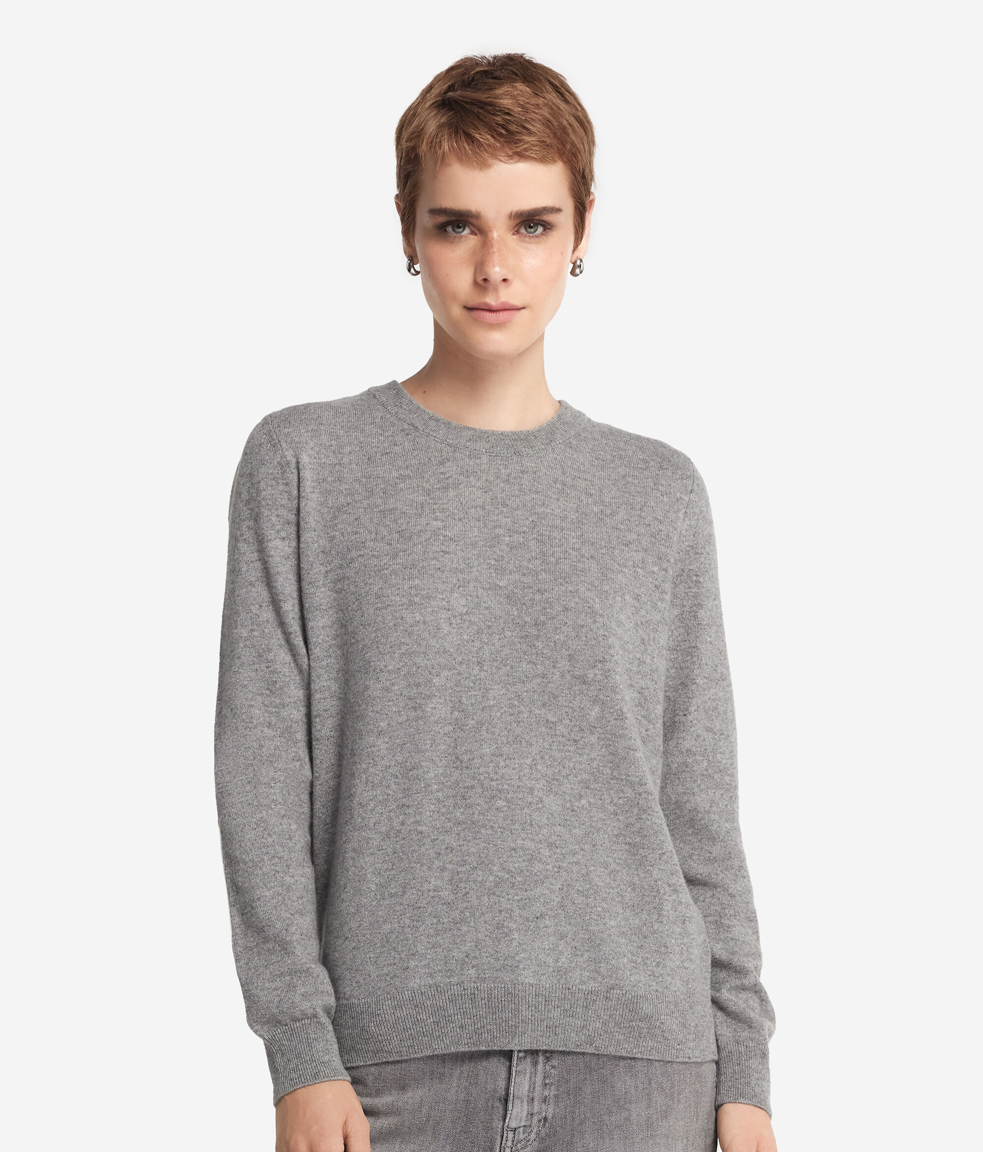 Long-Sleeved Ultrasoft Cashmere Round-Neck Jumper