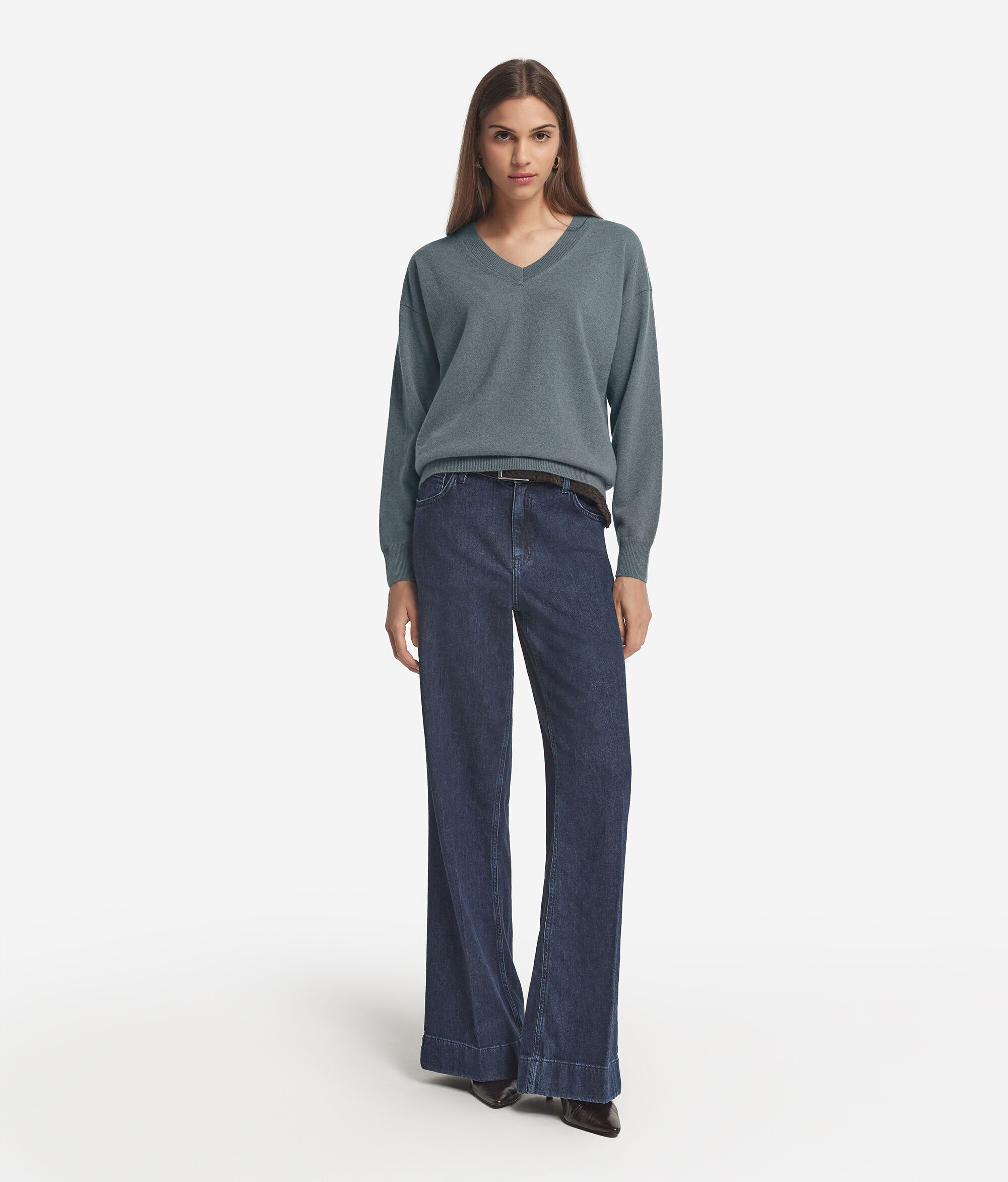 Ultrasoft Cashmere V-Neck Sweater