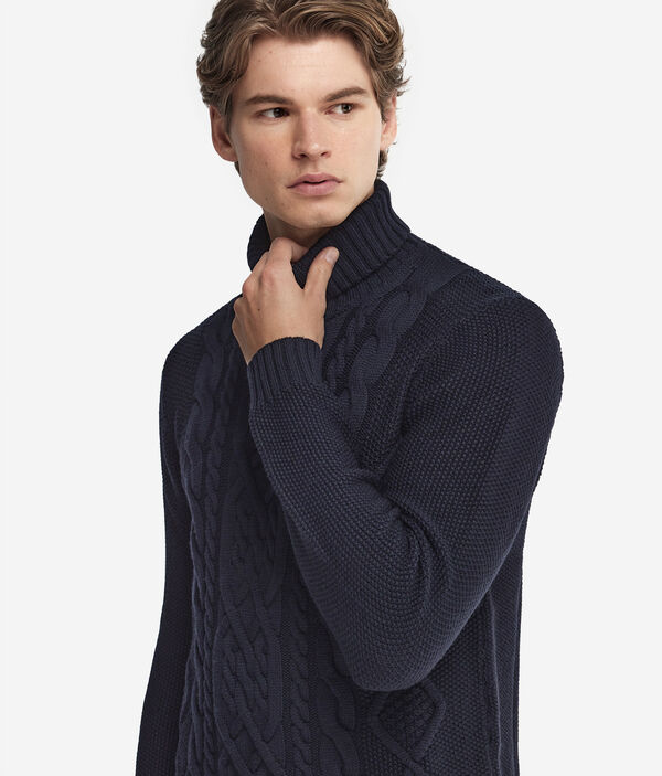 Водолазка в рыбацком стиле