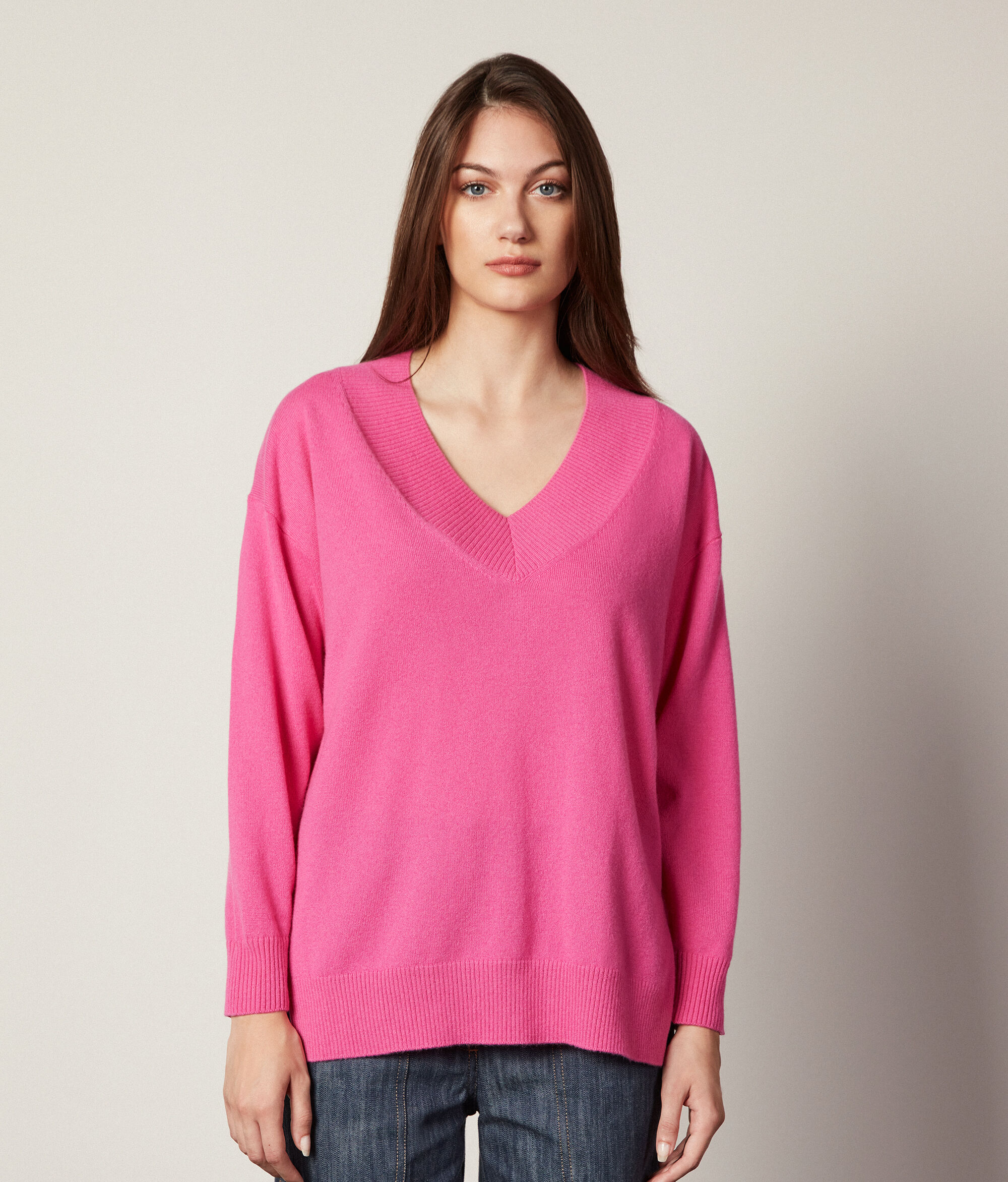 Oversized V-Neck Sweater in Ultrasoft Cashmere