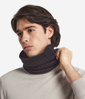 Ribbed Cashmere Snood