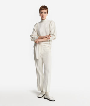 Embroidered Turtleneck Jumper with Ribbed Pattern in Ultrasoft Cashmere