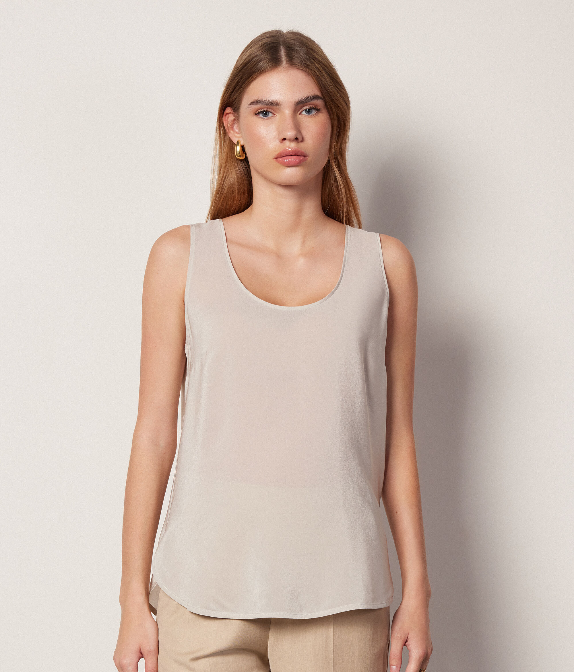 Camicia Di Seta Donna: La Blusa Must-have Di Primavera | IO Donna