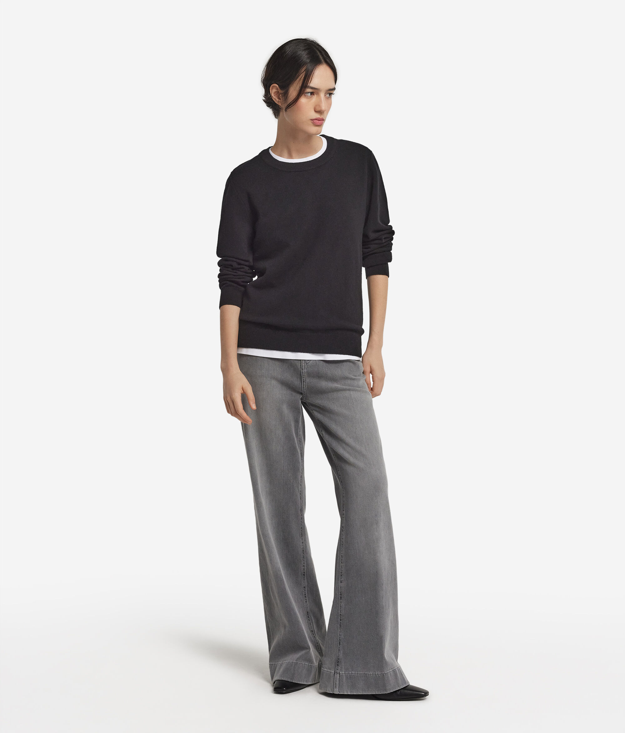Long-Sleeved Ultrasoft Cashmere Round-Neck Jumper