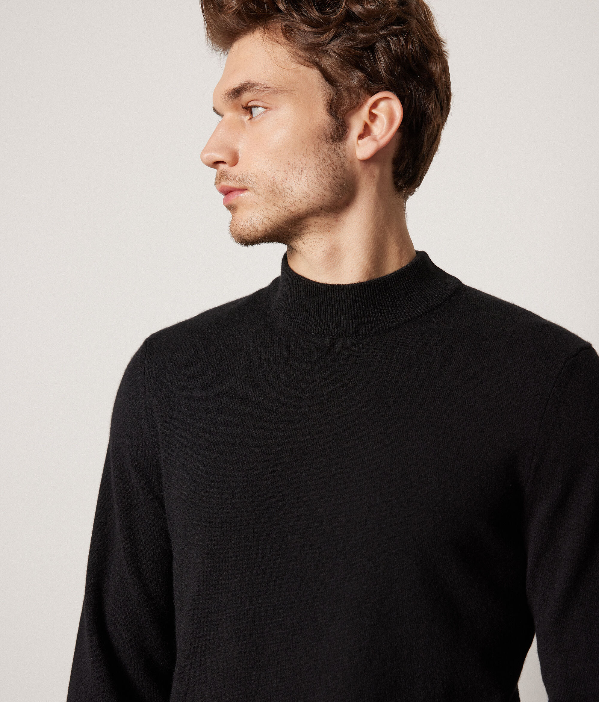 Ultrasoft Cashmere Turtleneck Sweater