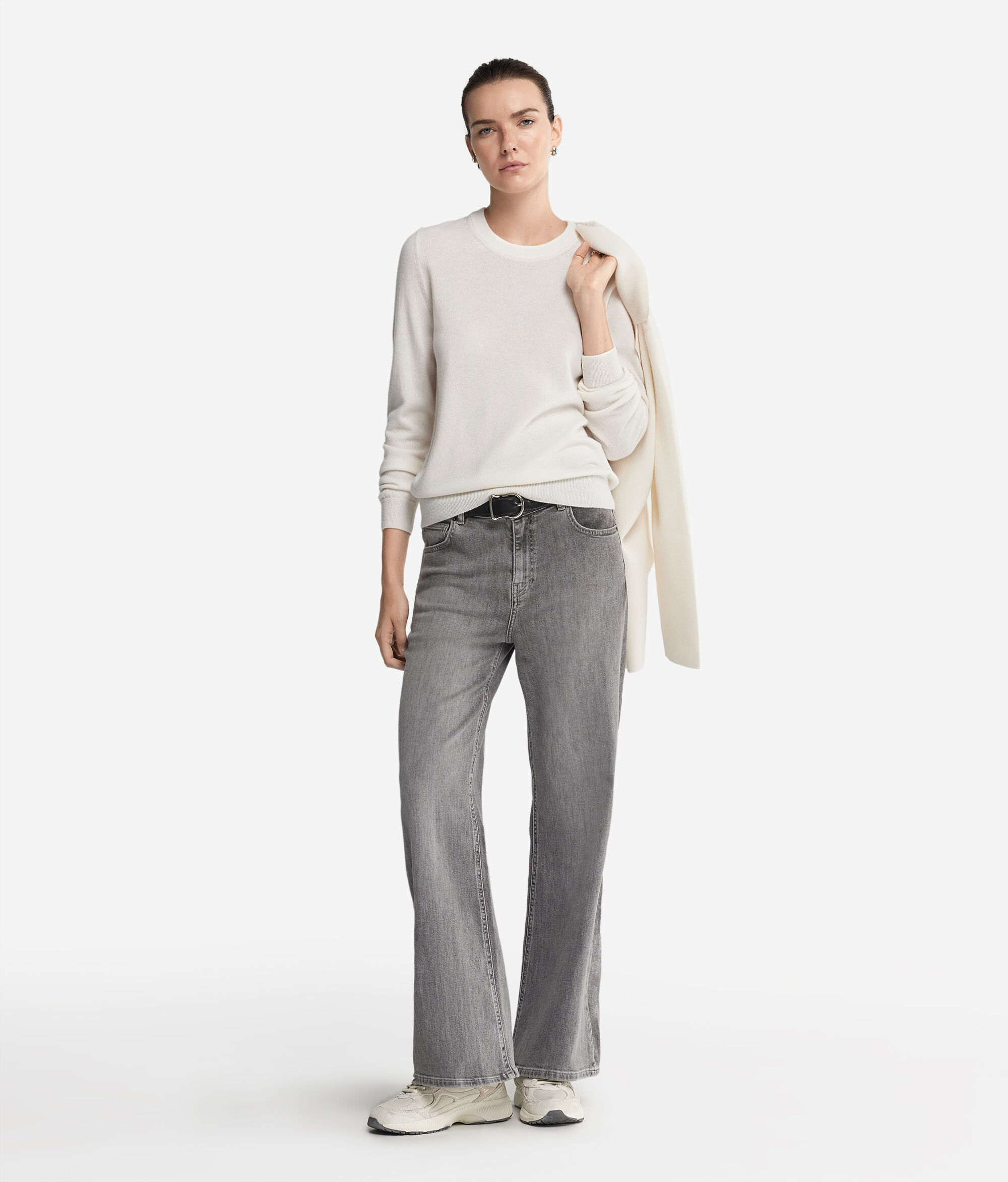 Ultrasoft Cashmere Long Sleeved Crewneck Sweater