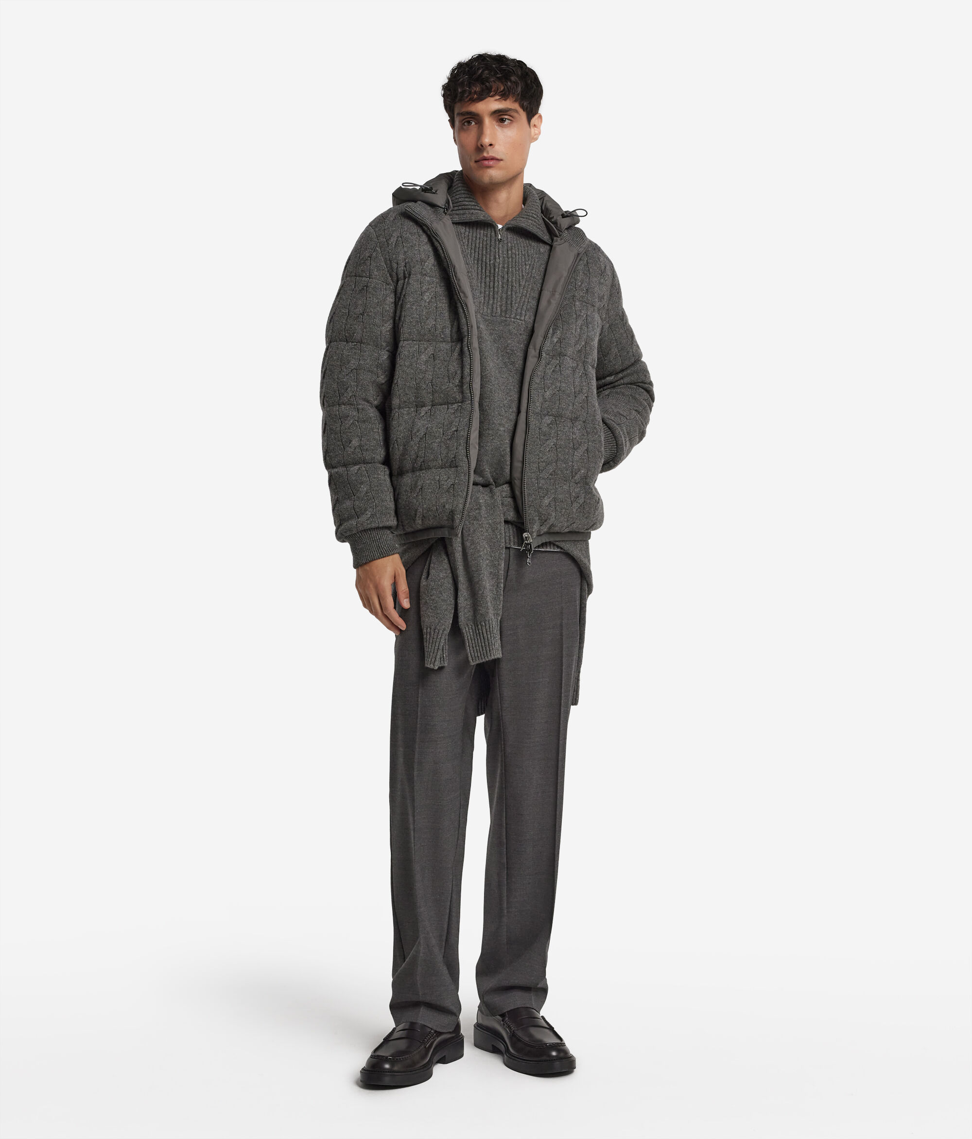 Reversible down jacket with cashmere cable stitch