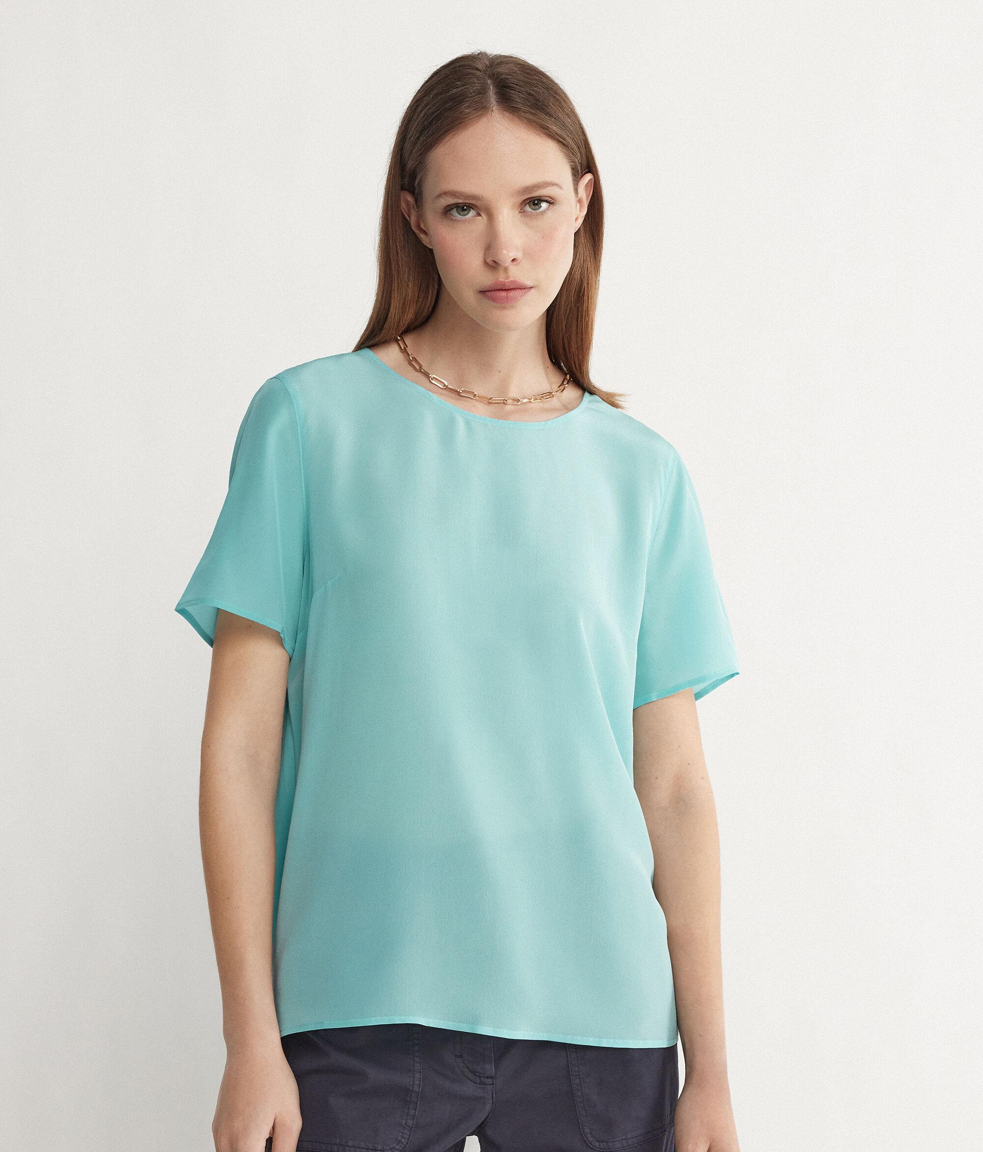 Camiseta con cuello redondo de seda
