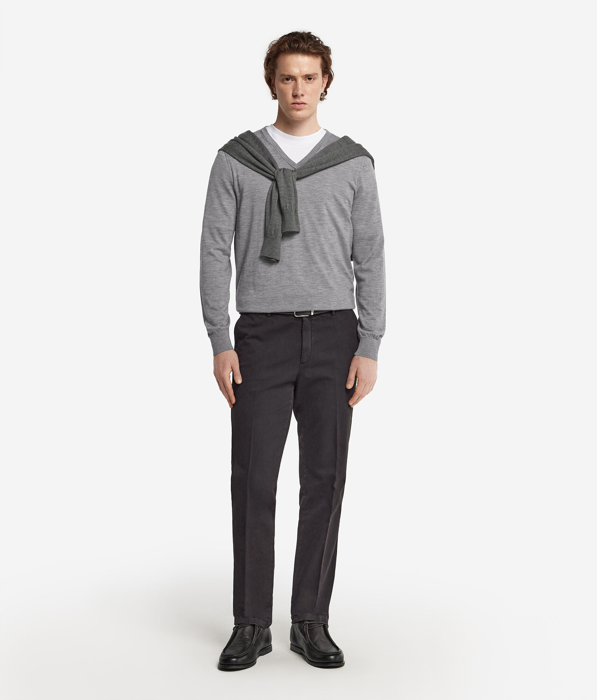 Pull homme en cachemire ultra-fin à col en V