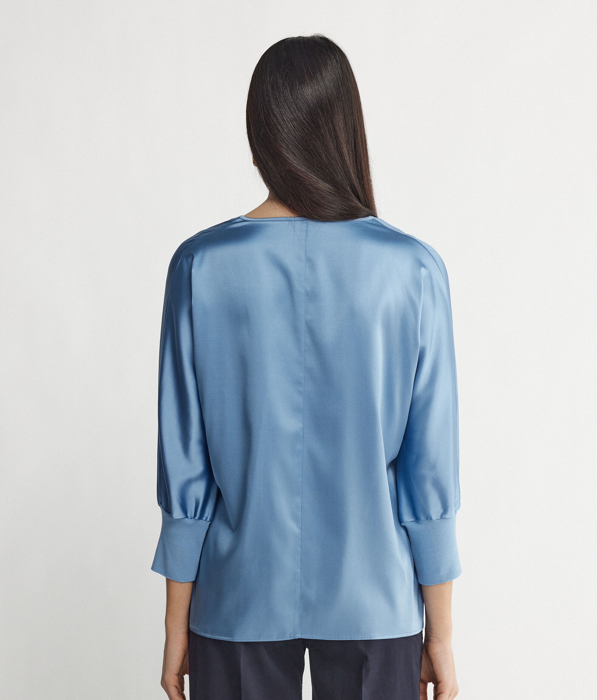 Blouse femme en soie à col en V