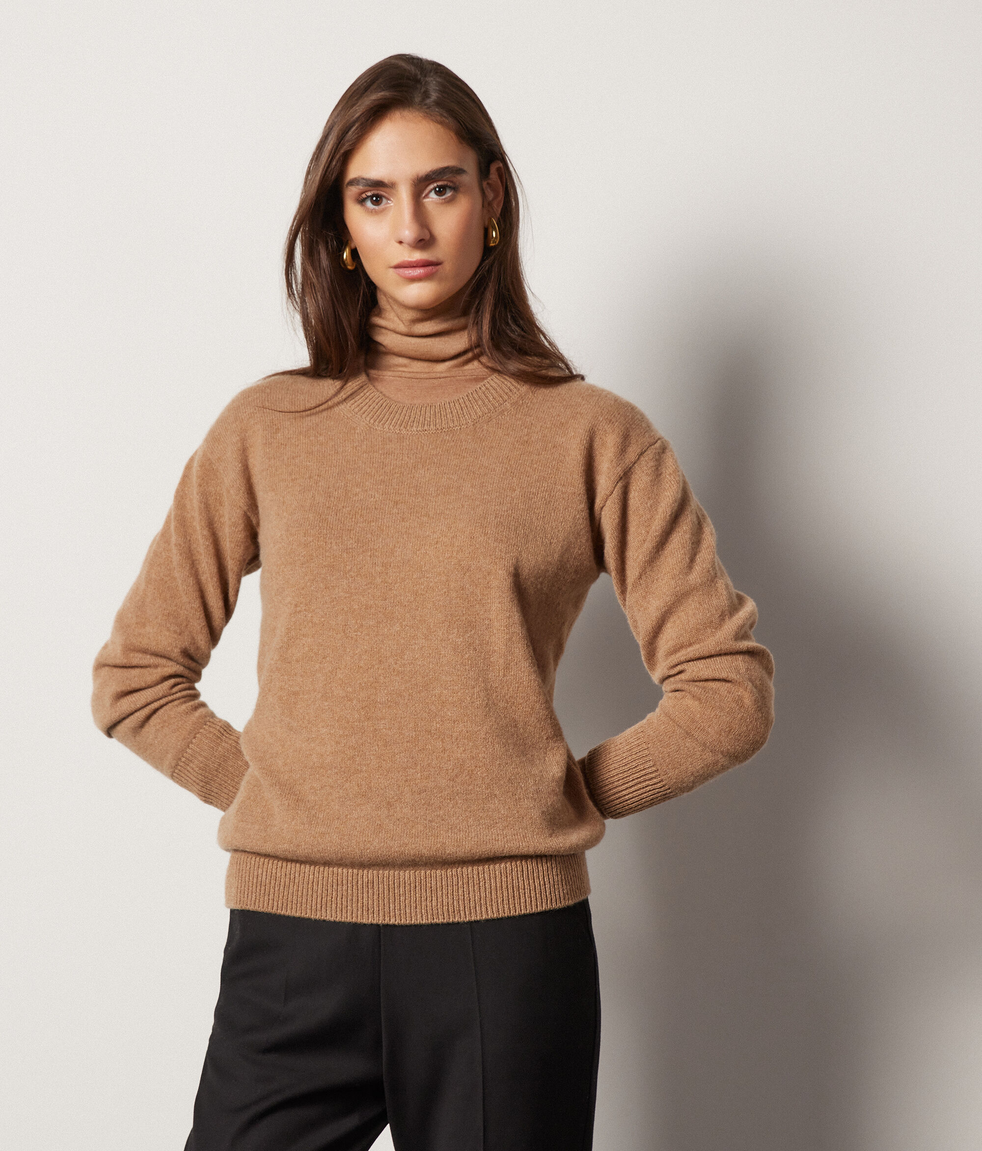 Ultrasoft Cashmere Crewneck Sweater