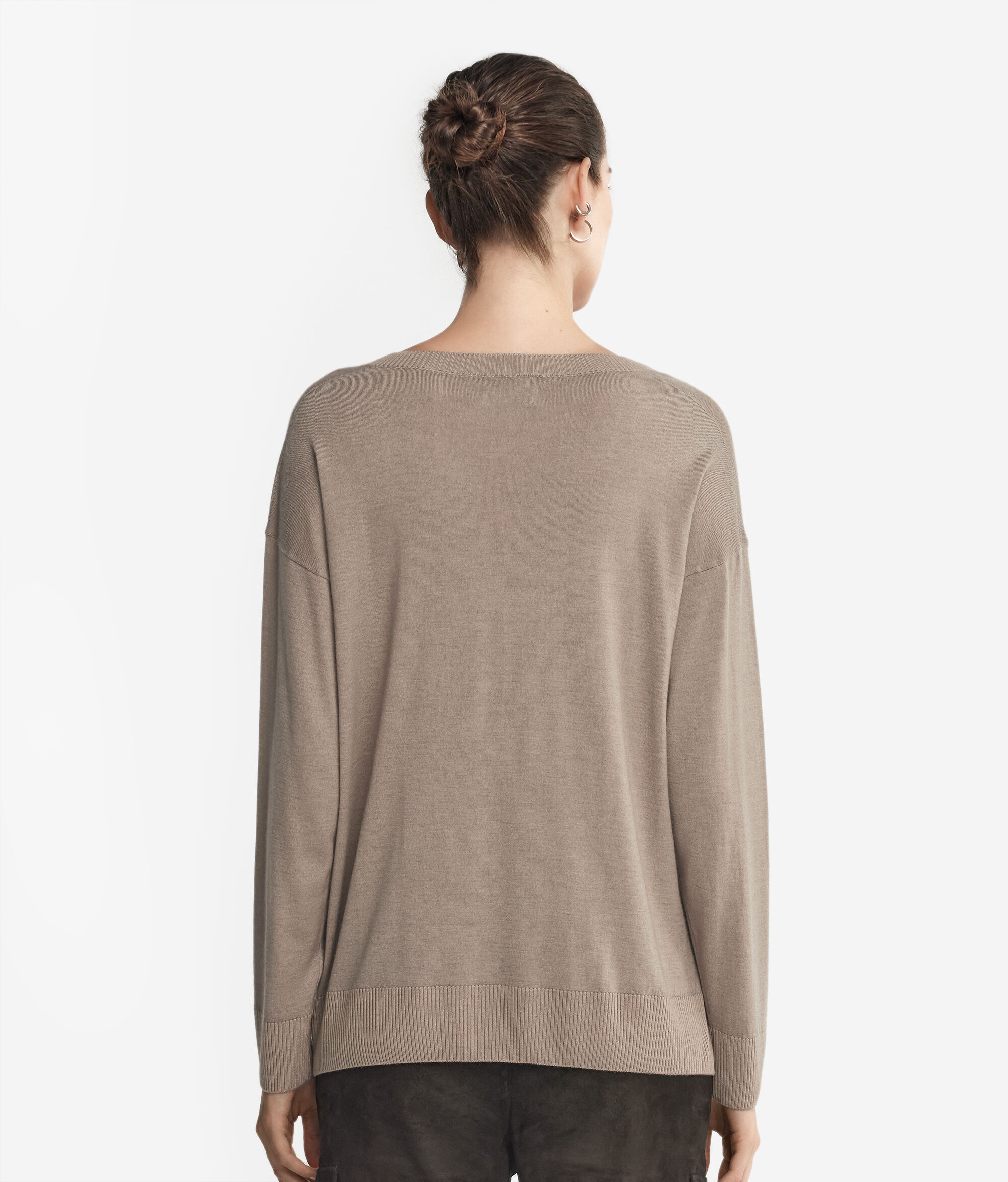 Pullover mit V-Ausschnitt und Schlitzen aus Kaschmir
