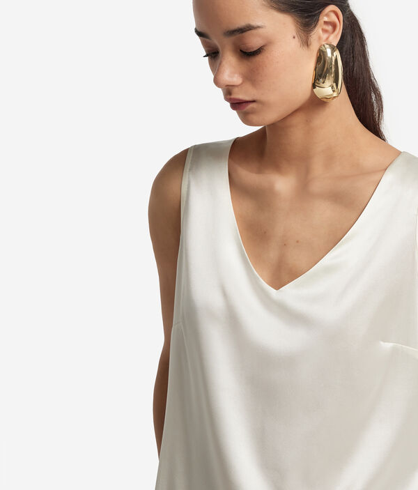 Топ из атласного шелка