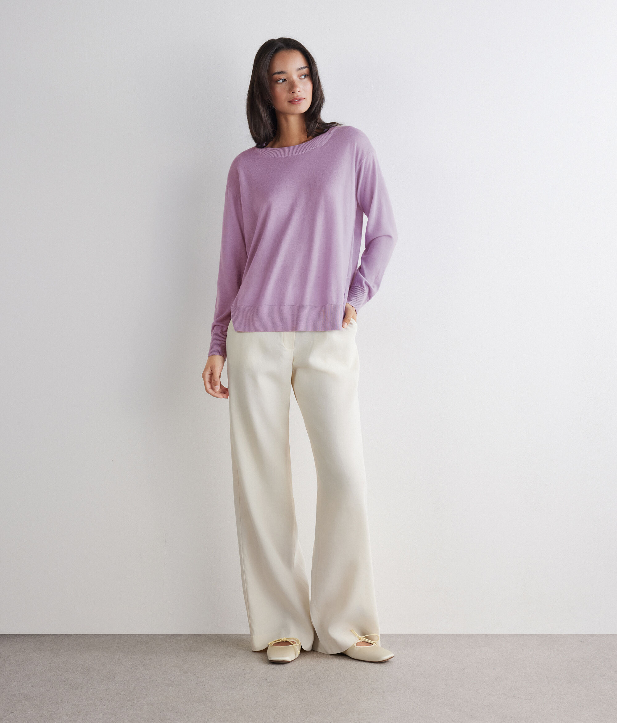 Svetřík s Kulatým Výstřihem z Kašmíru s Rozparky