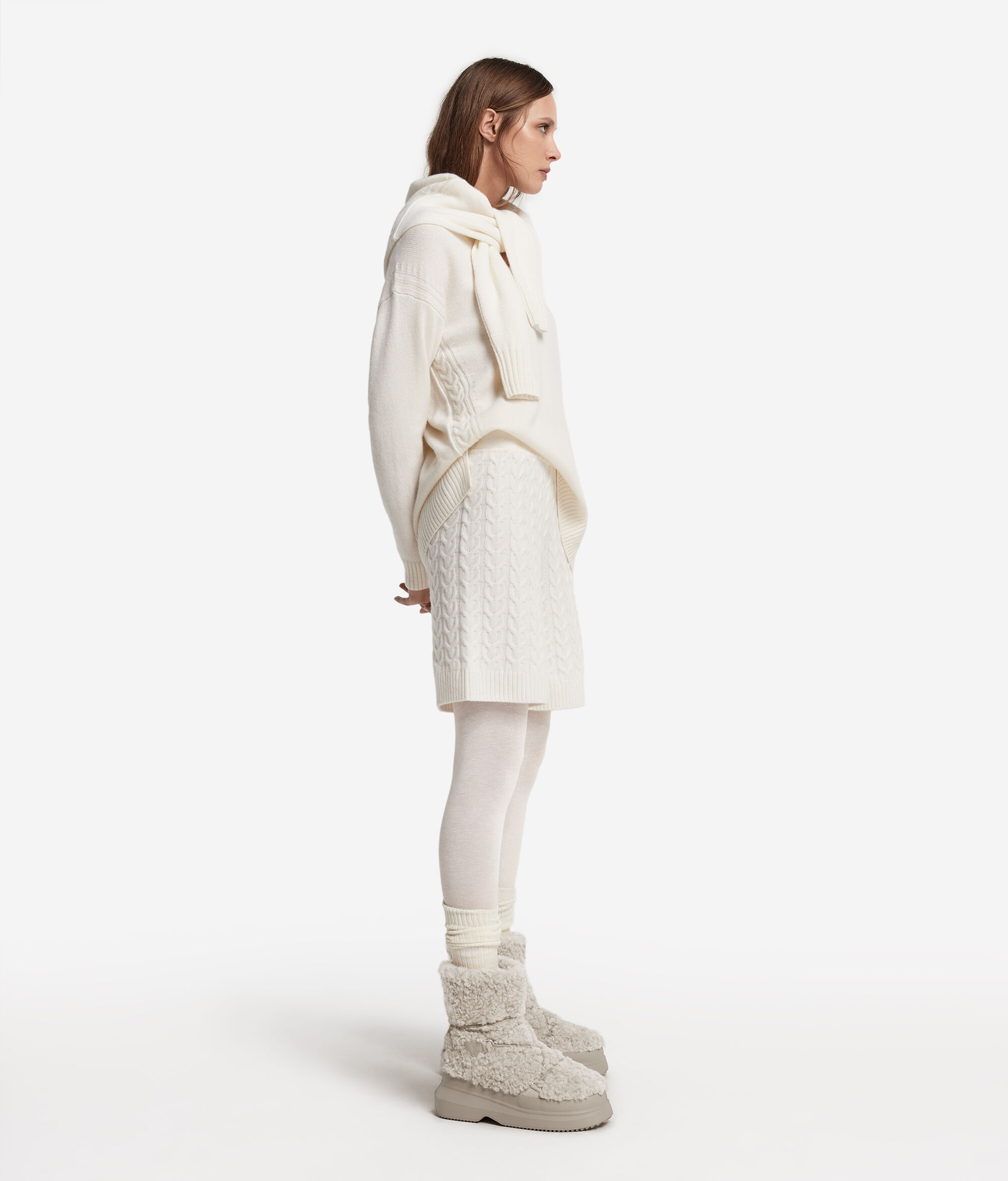 Ultrasoft Cashmere cable stitch shorts