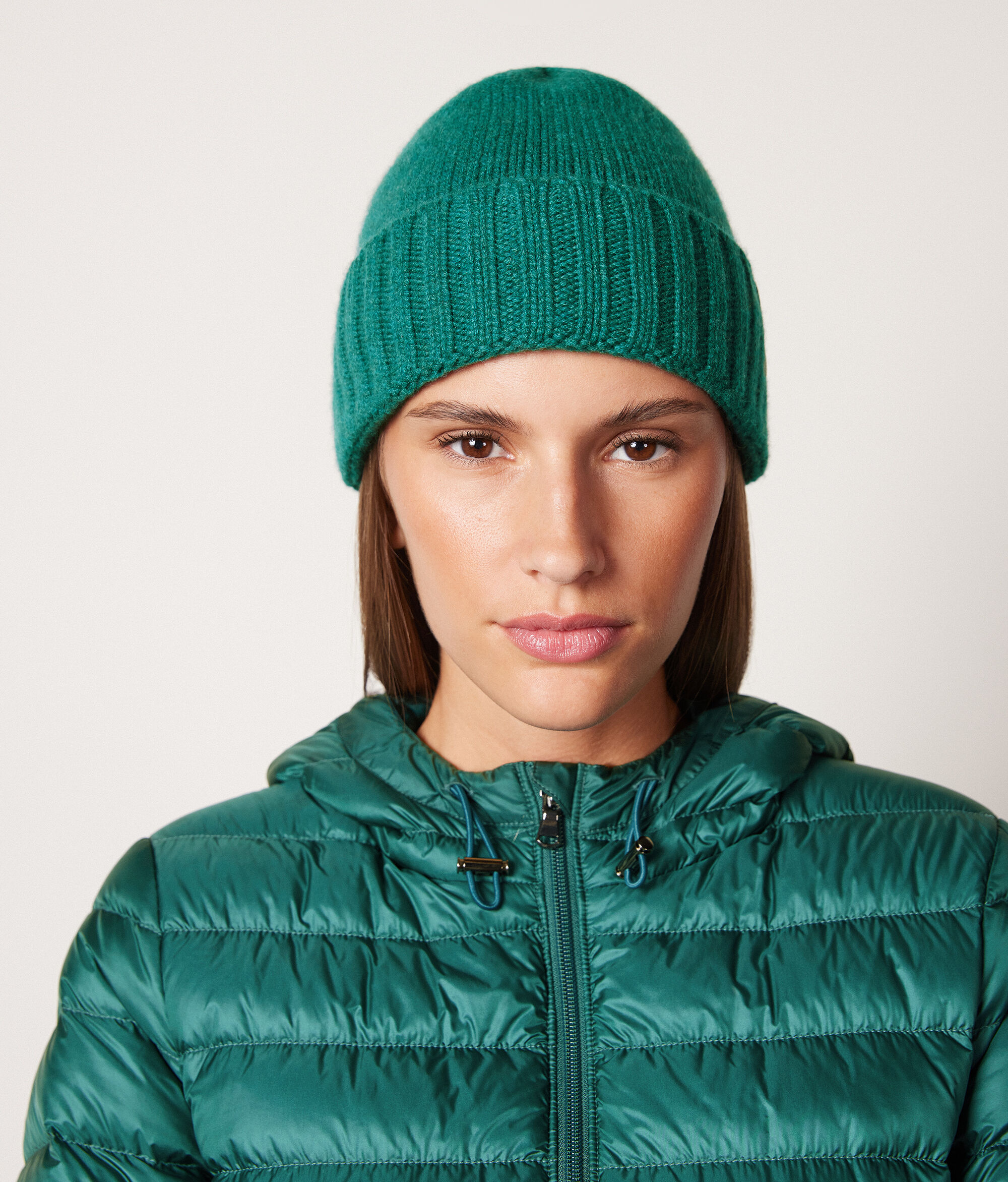 Bonnet femme en cachemire ultra-doux