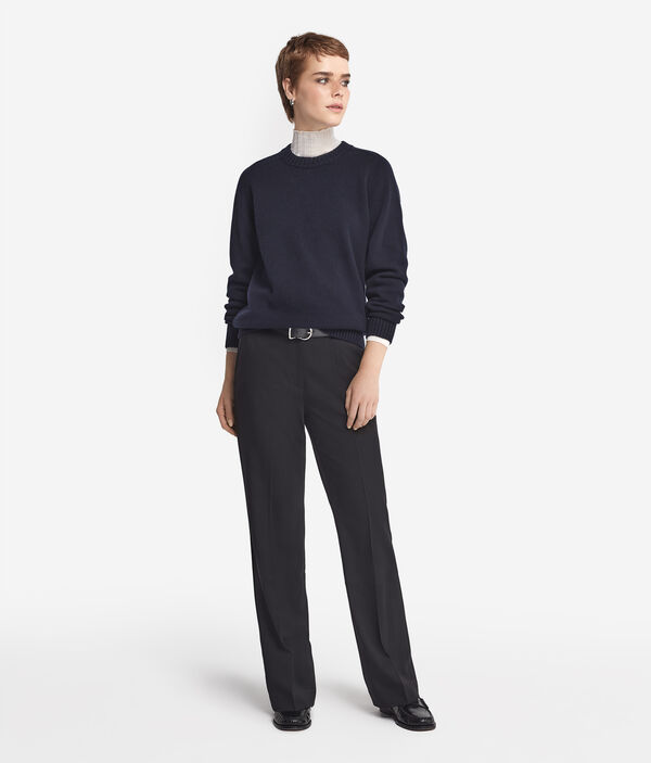 Pull à col rond et emmanchures marteau en cachemire ultra-doux