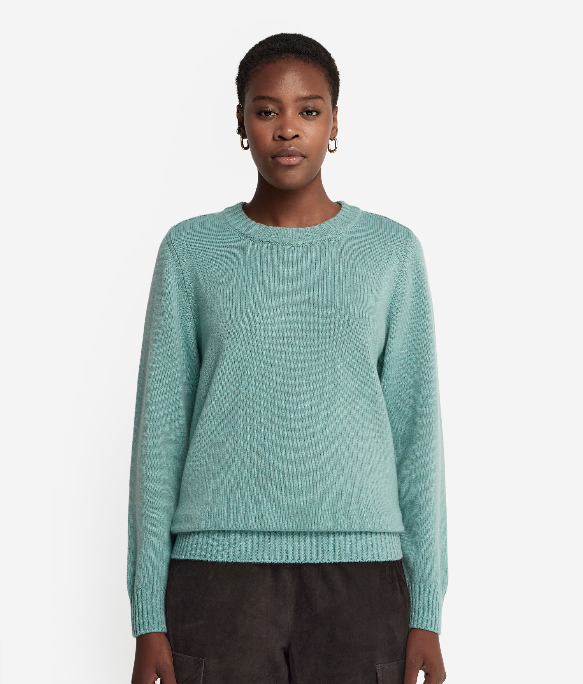 Ultrasoft Cashmere Crewneck Sweater with Set-in Sleeves
