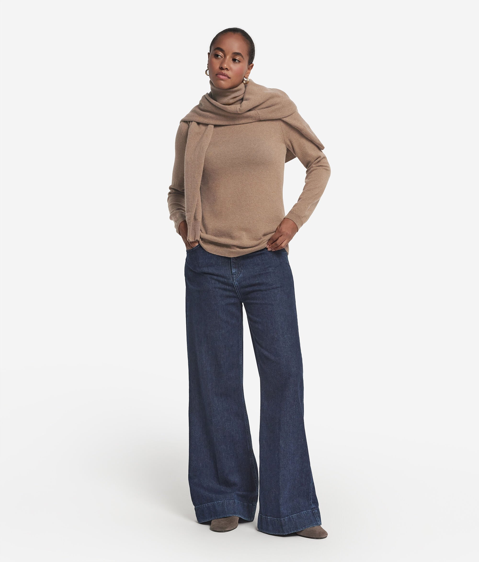 Camisola de Gola Alta em Ultrasoft Cashmere