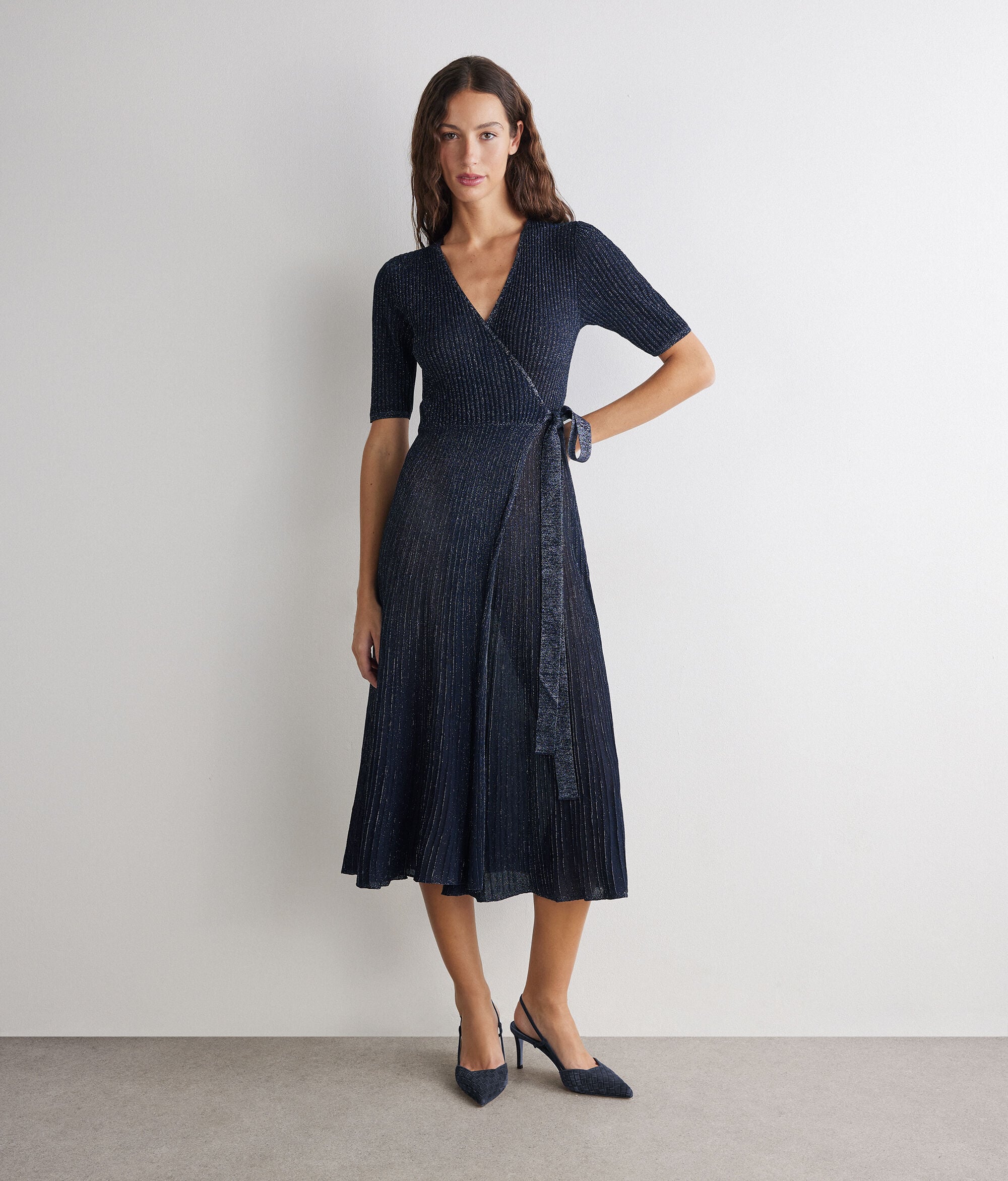 blue wrap dress for women Falconeri Pleated Woman Navy Size XS Neck Size:18 1/2 Phoebe blue velvet TC_Cruise May be worn with