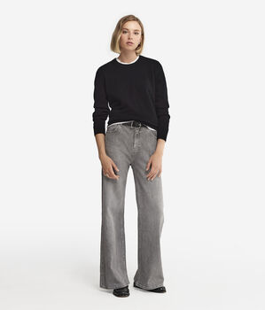 Long-Sleeved Ultrasoft Cashmere Round-Neck Jumper