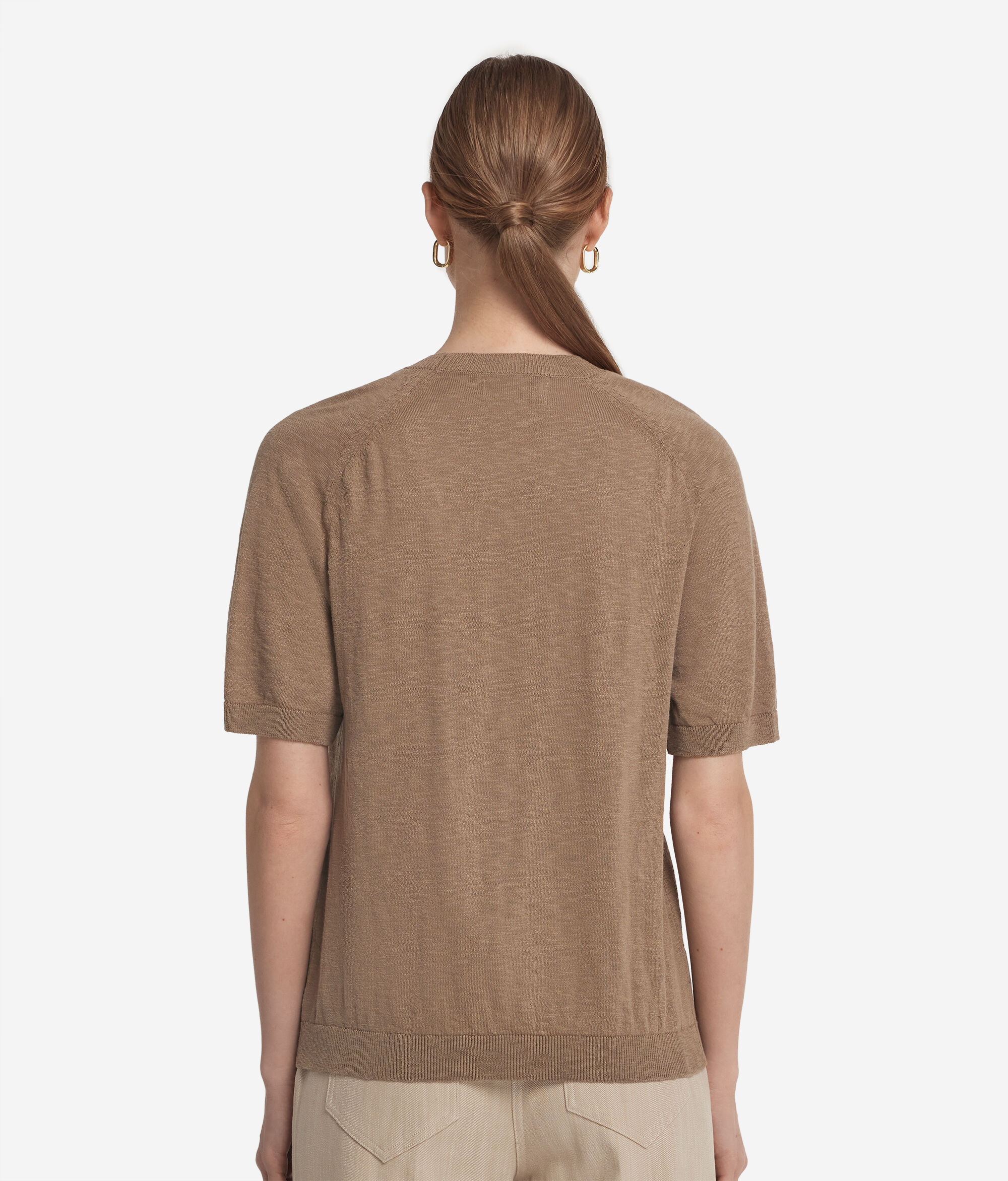 Tricou cu guler la baza gâtului Twist