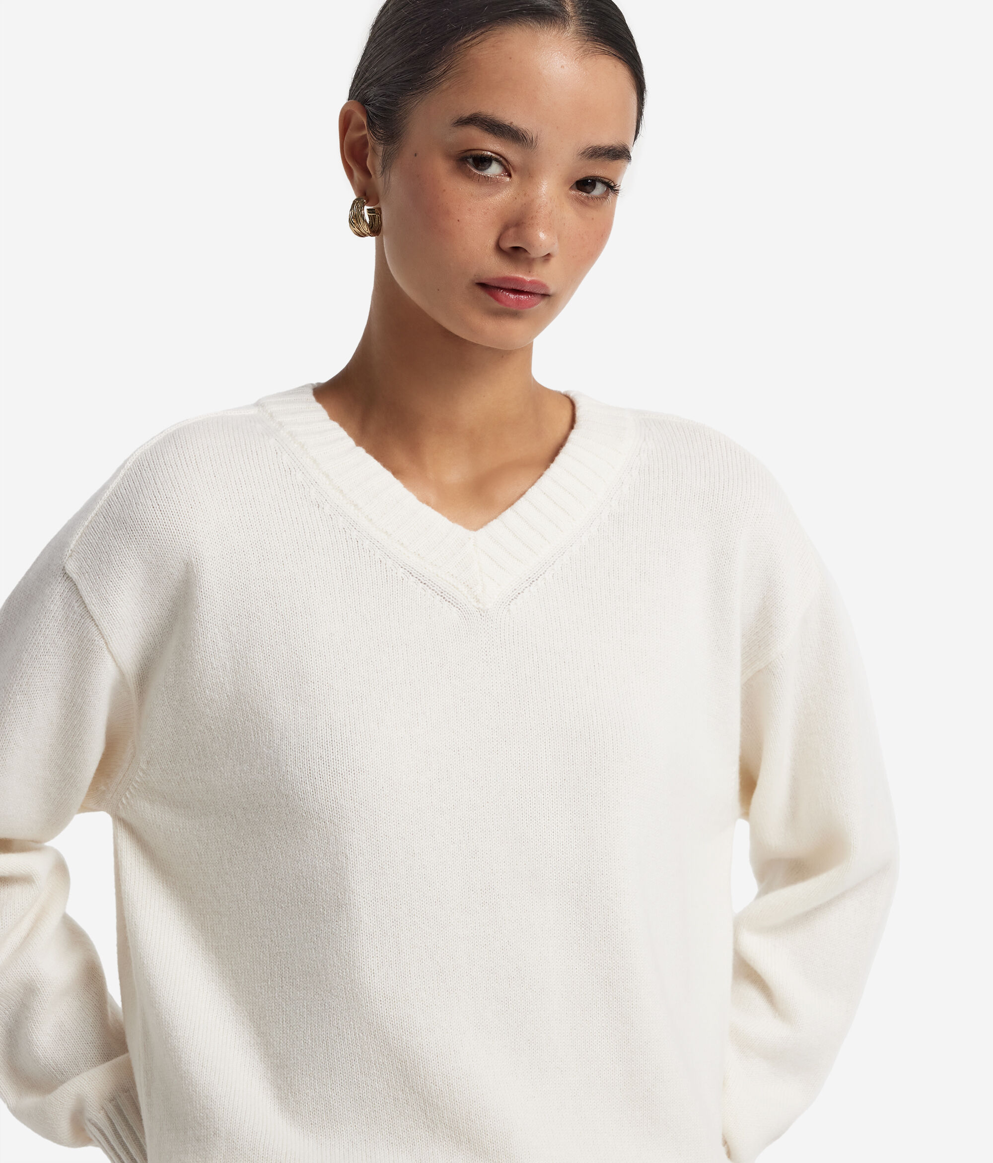Pullover mit V-Ausschnitt und Sattelschulter aus Kaschmir Ultrasoft