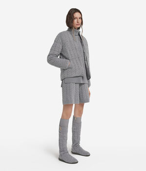 Wendedaunenjacke mit Zopfmuster aus Kaschmir und Funktionsgewebe