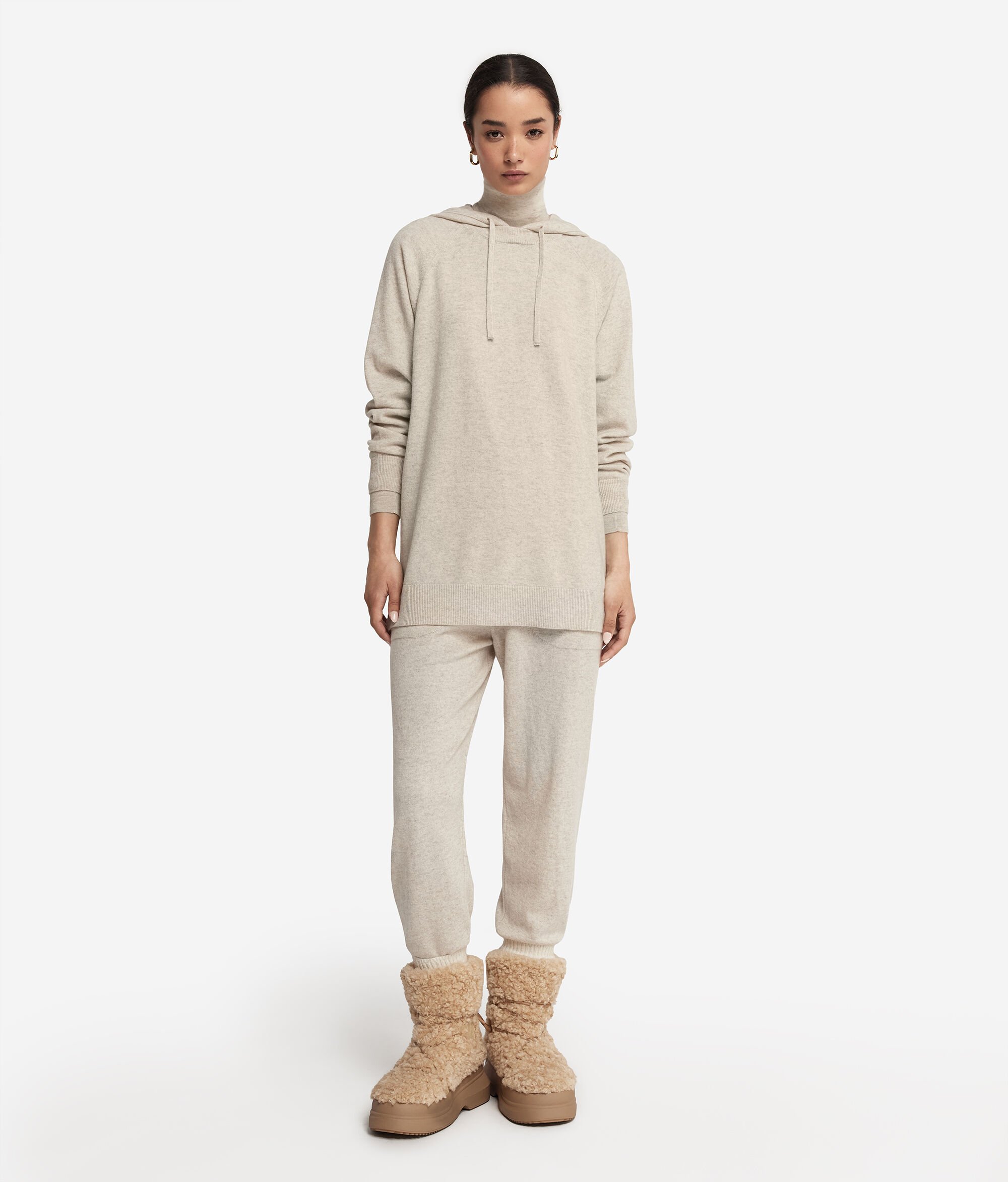 Sweatshirt à capuche en cachemire ultra-doux