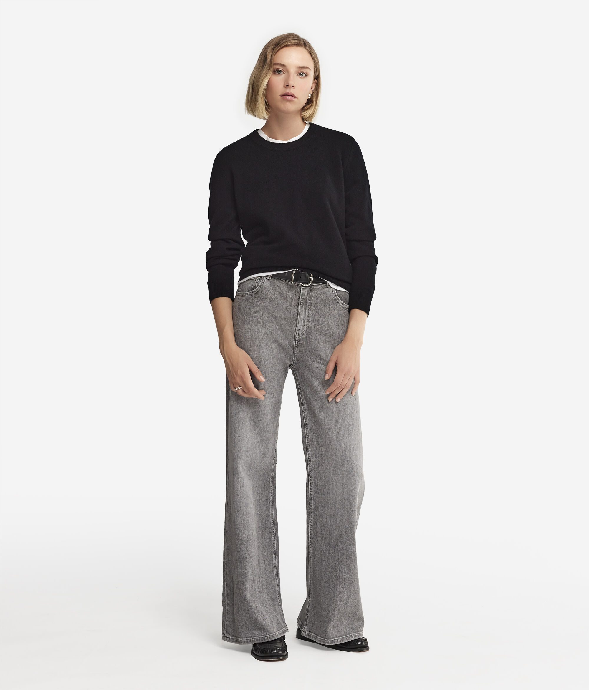 Long-Sleeved Ultrasoft Cashmere Round-Neck Jumper