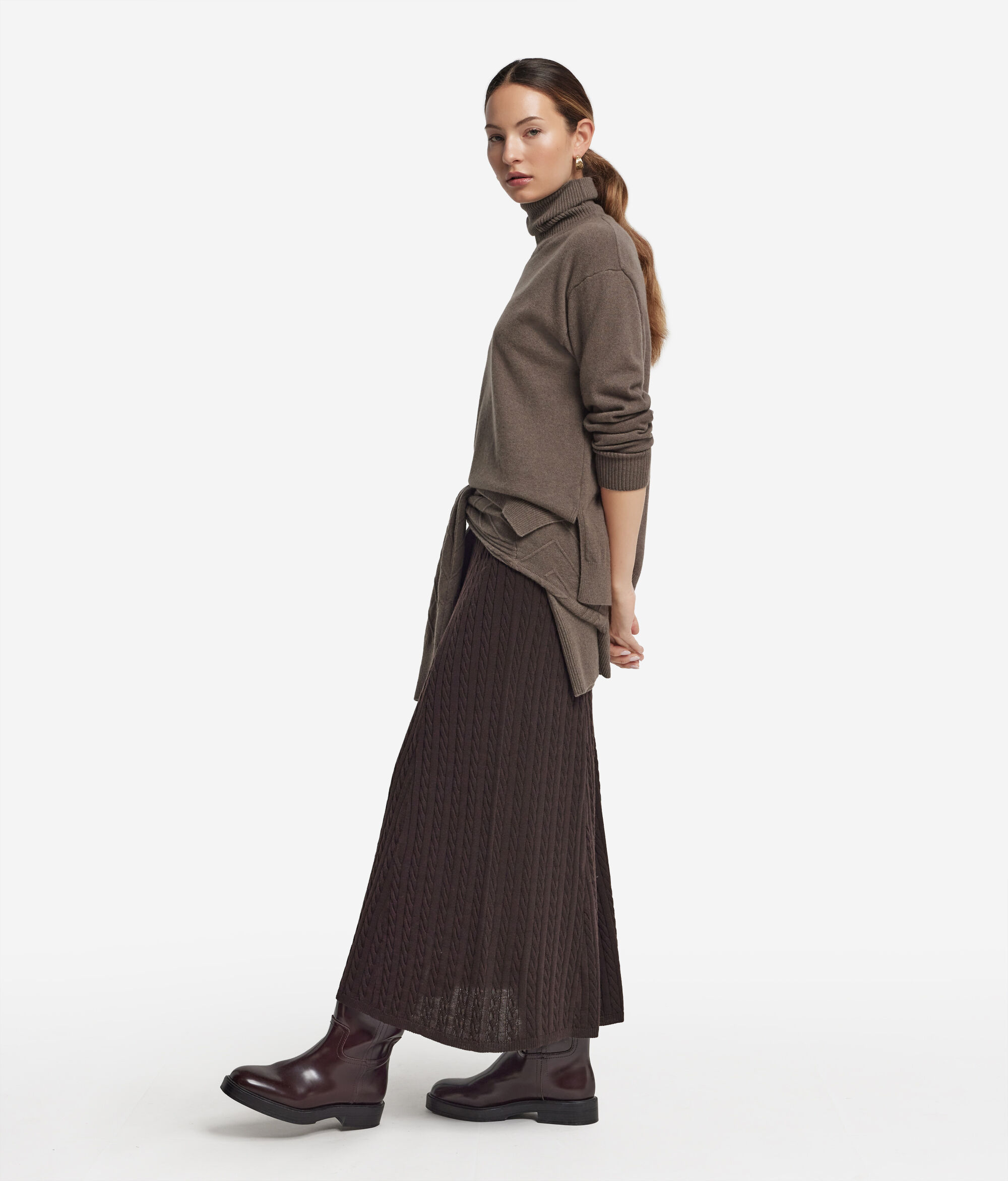 Юбка из шерсти с косами