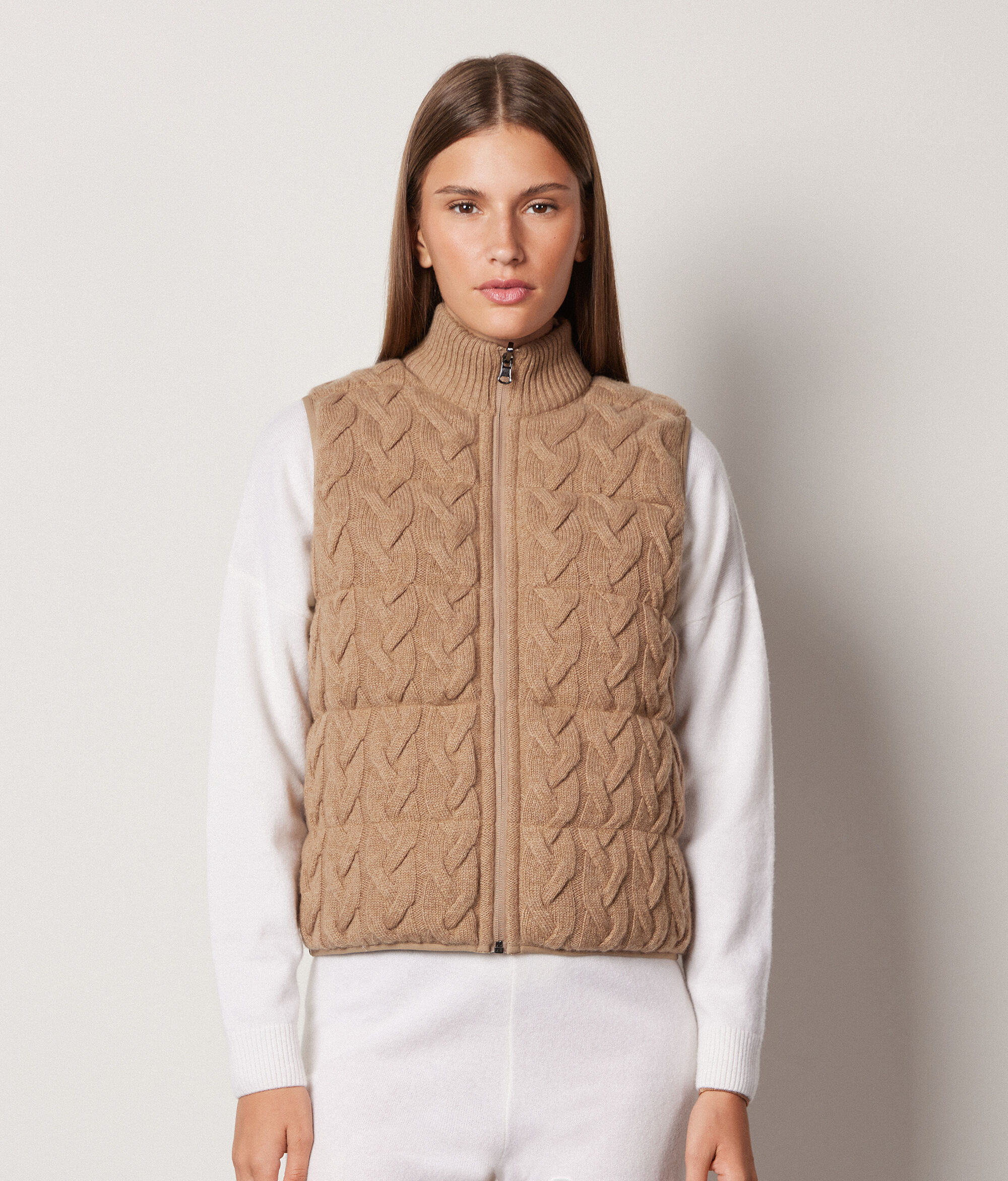 Sleeveless Reversible Cable-Knit Down Gilet