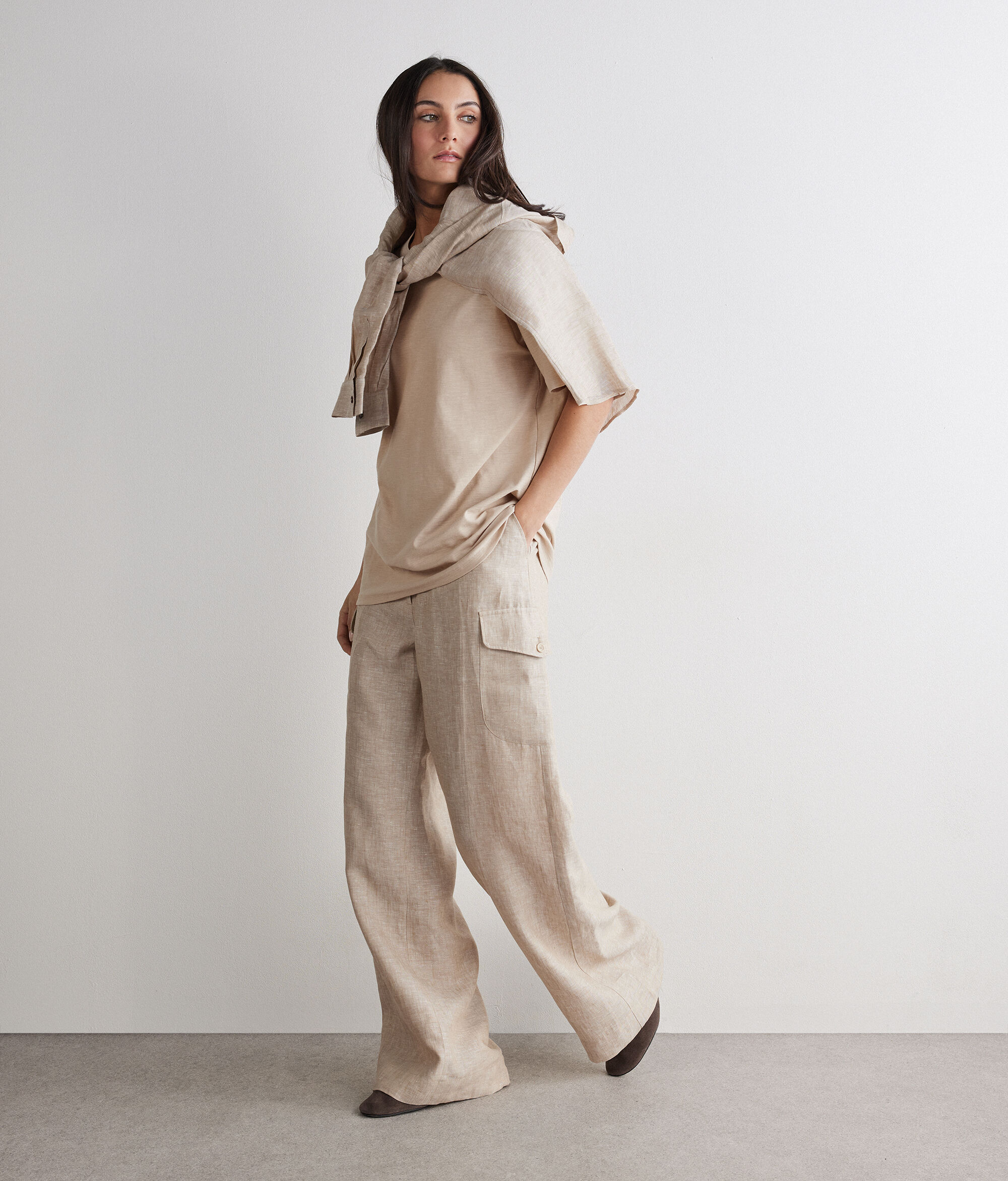 T-Shirt mit Rundhalsausschnitt und kurzen Ärmeln aus Baumwolle