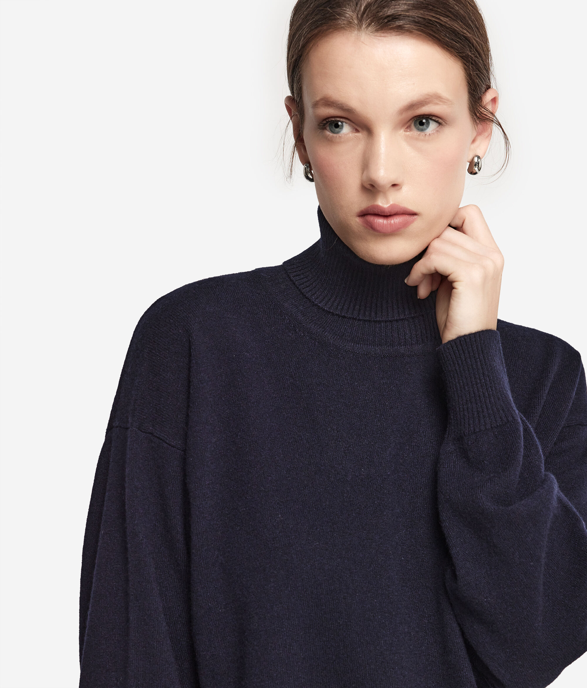 Ultrasoft Cashmere Turtleneck with Slits Falconeri