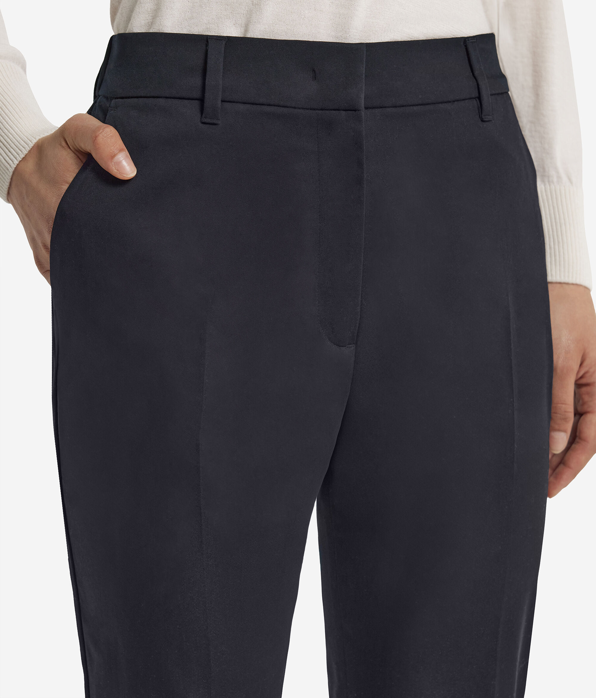 Zigarettenhose mit Reißverschluss