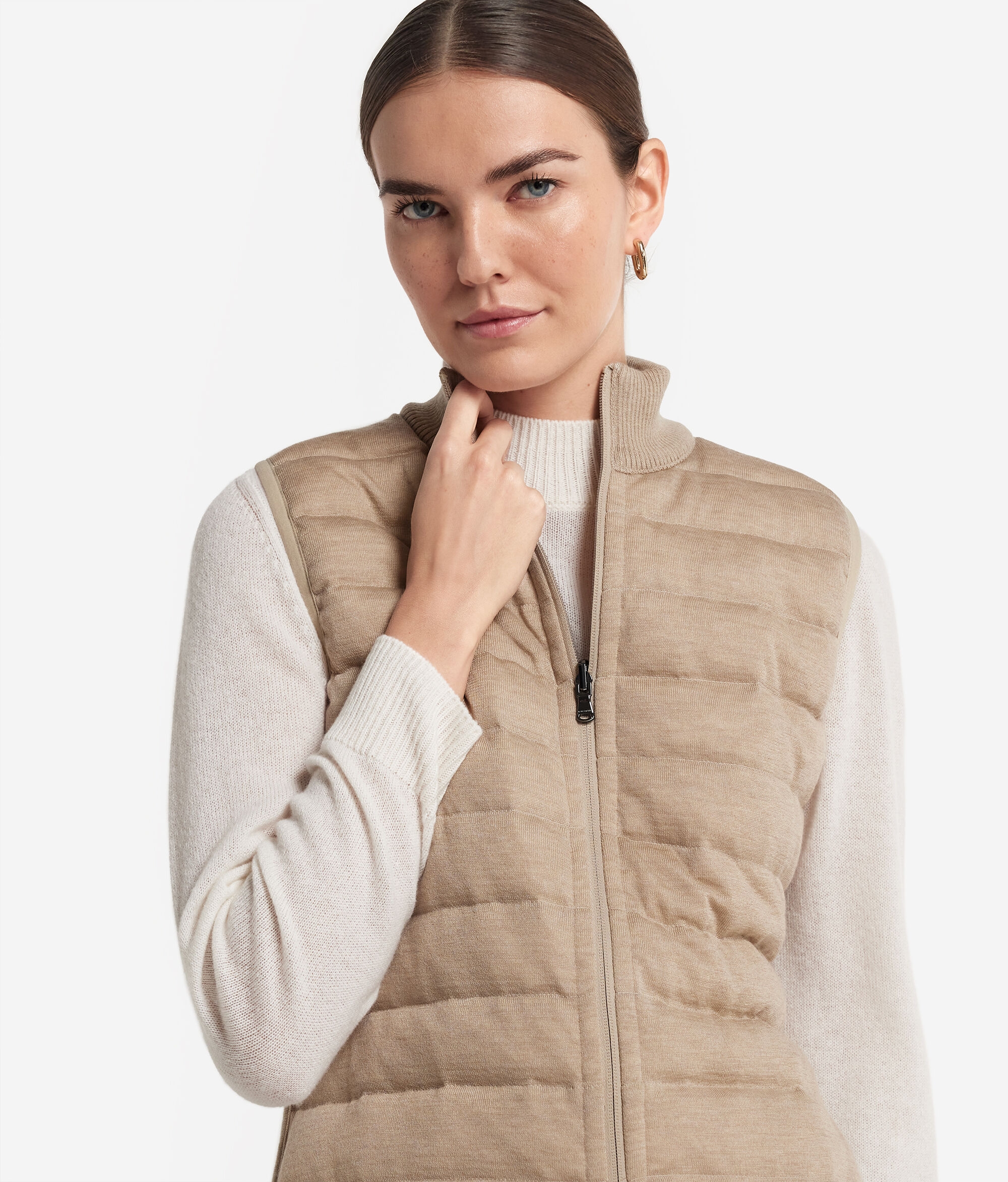 Reversible Sleeveless Short Quilted Jacket