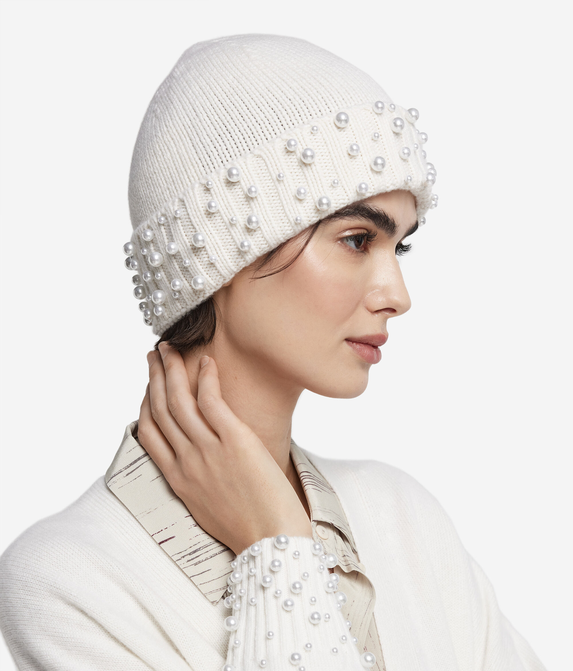 Ultrasoft Cashmere hat with beads