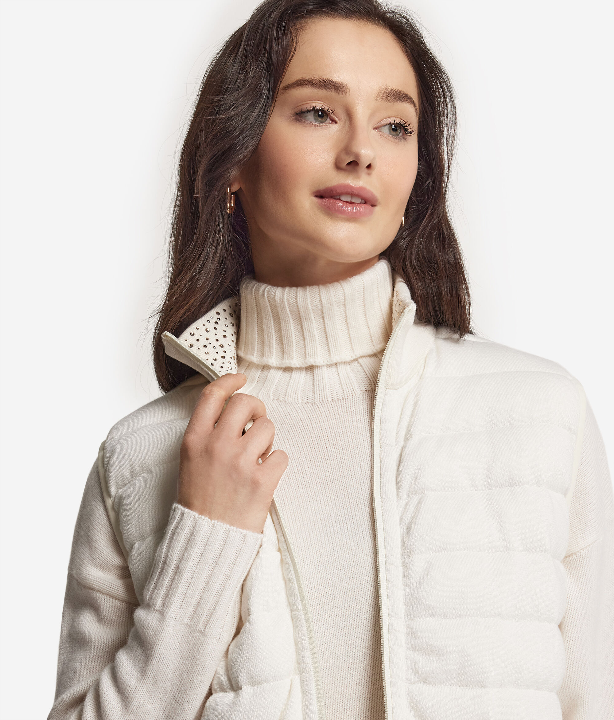 Ultrafine Cashmere Reversible Sleeveless Short Quilted Jacket with Rhinestones