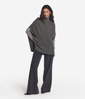 Ribbed Ultrasoft Cashmere cape