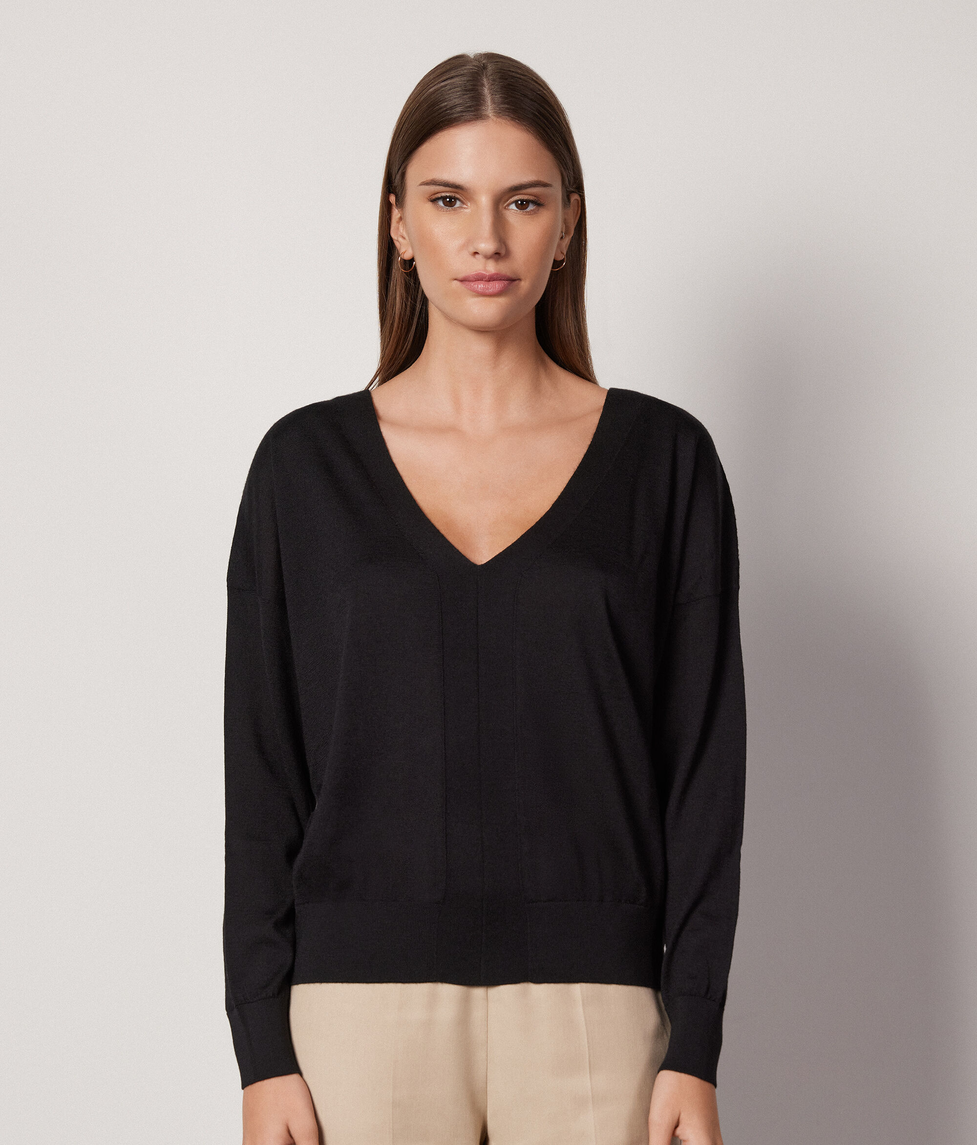 Ultrafine Cashmere V-Neck Sweater