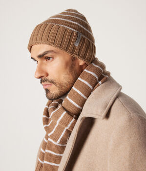 Gorro em Ultrasoft Cashmere às Riscas