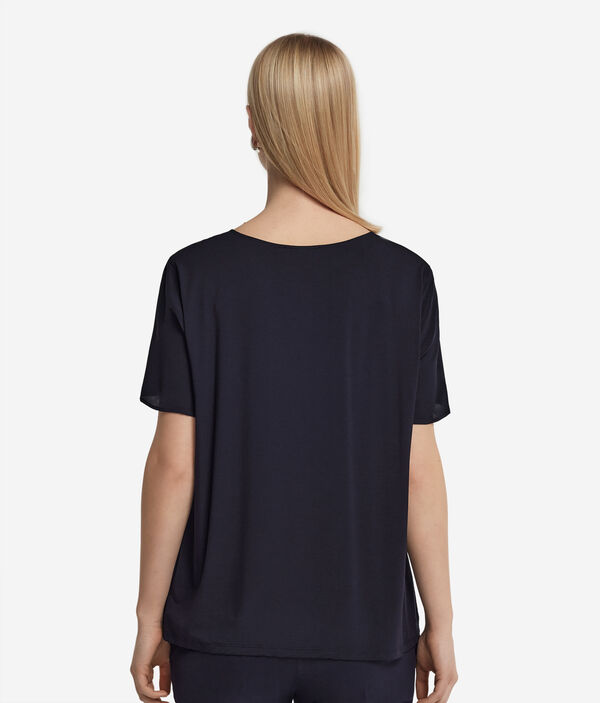 Блуза из шелка и модала