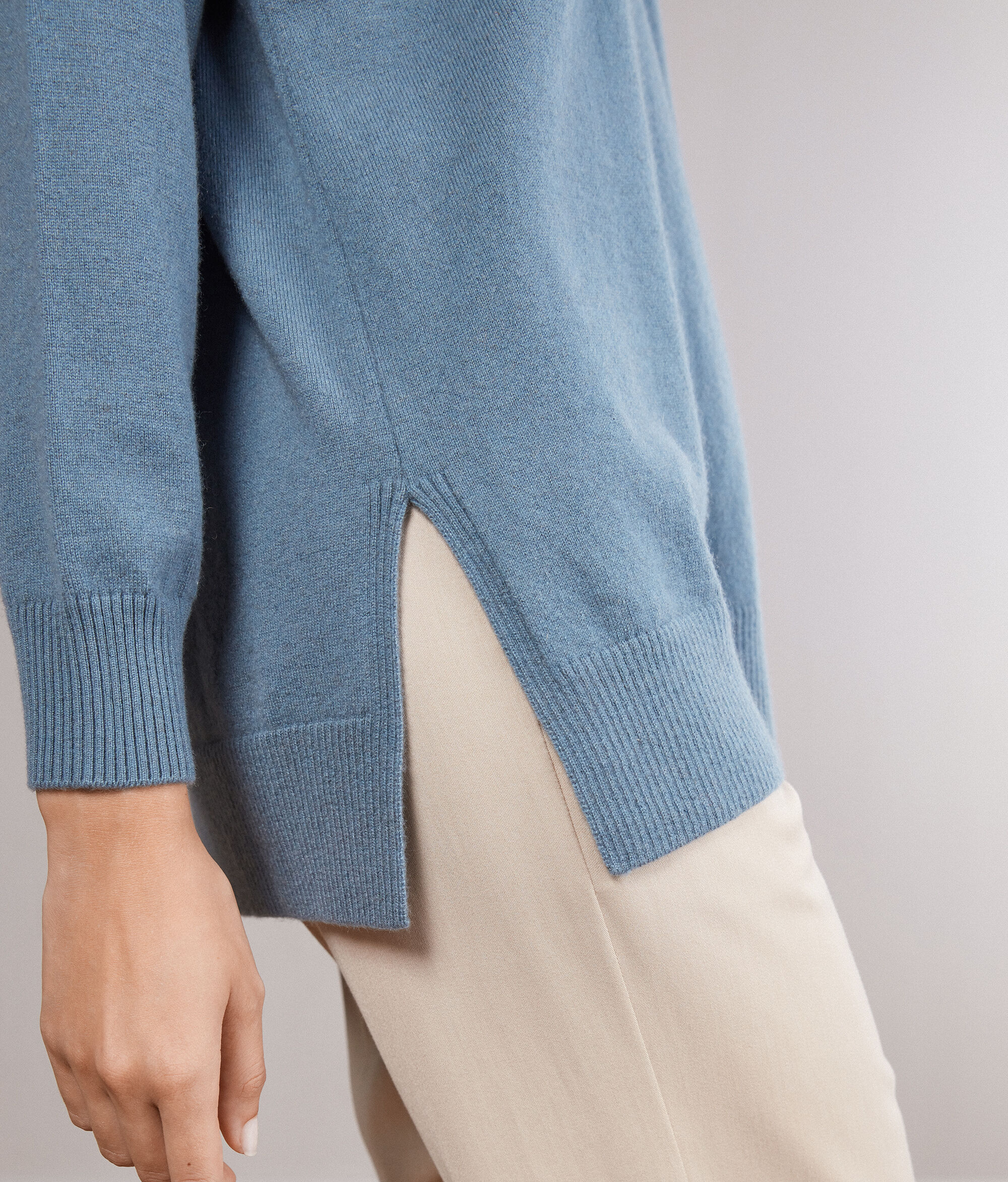Maxi-Pullover aus Kaschmir Ultrasoft mit V-Ausschnitt