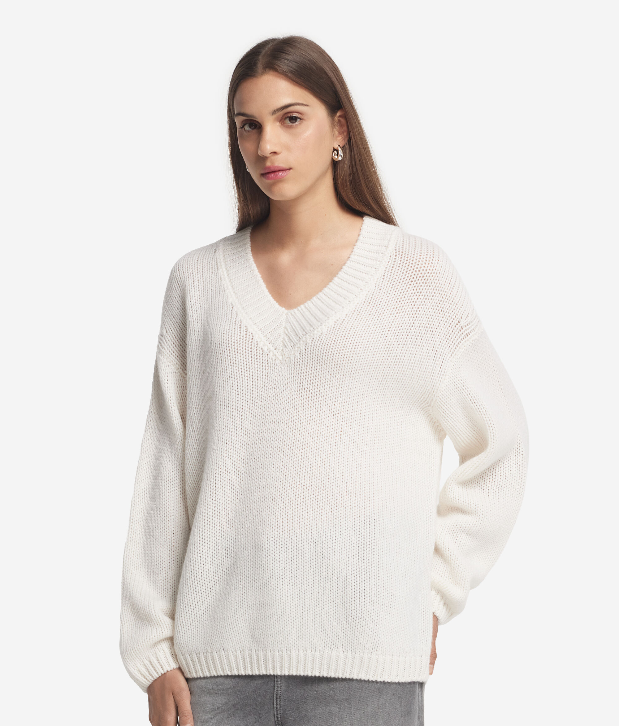 V-Neck Sweater in Ultrasoft Cashmere Knit | Falconeri