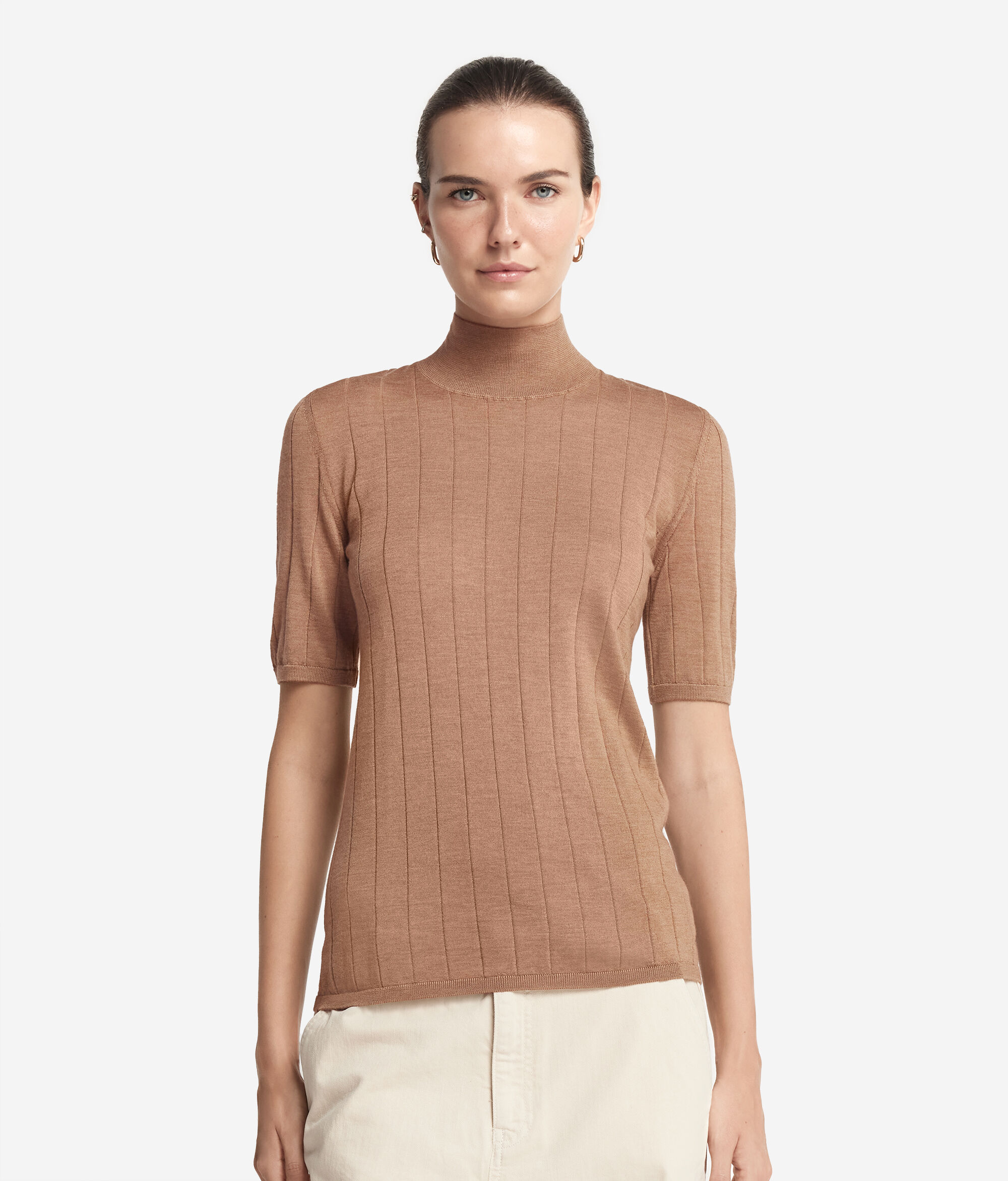 Breit gerippter Rollkragenpullover mit kurzen Ärmeln aus Kaschmir Ultrafine