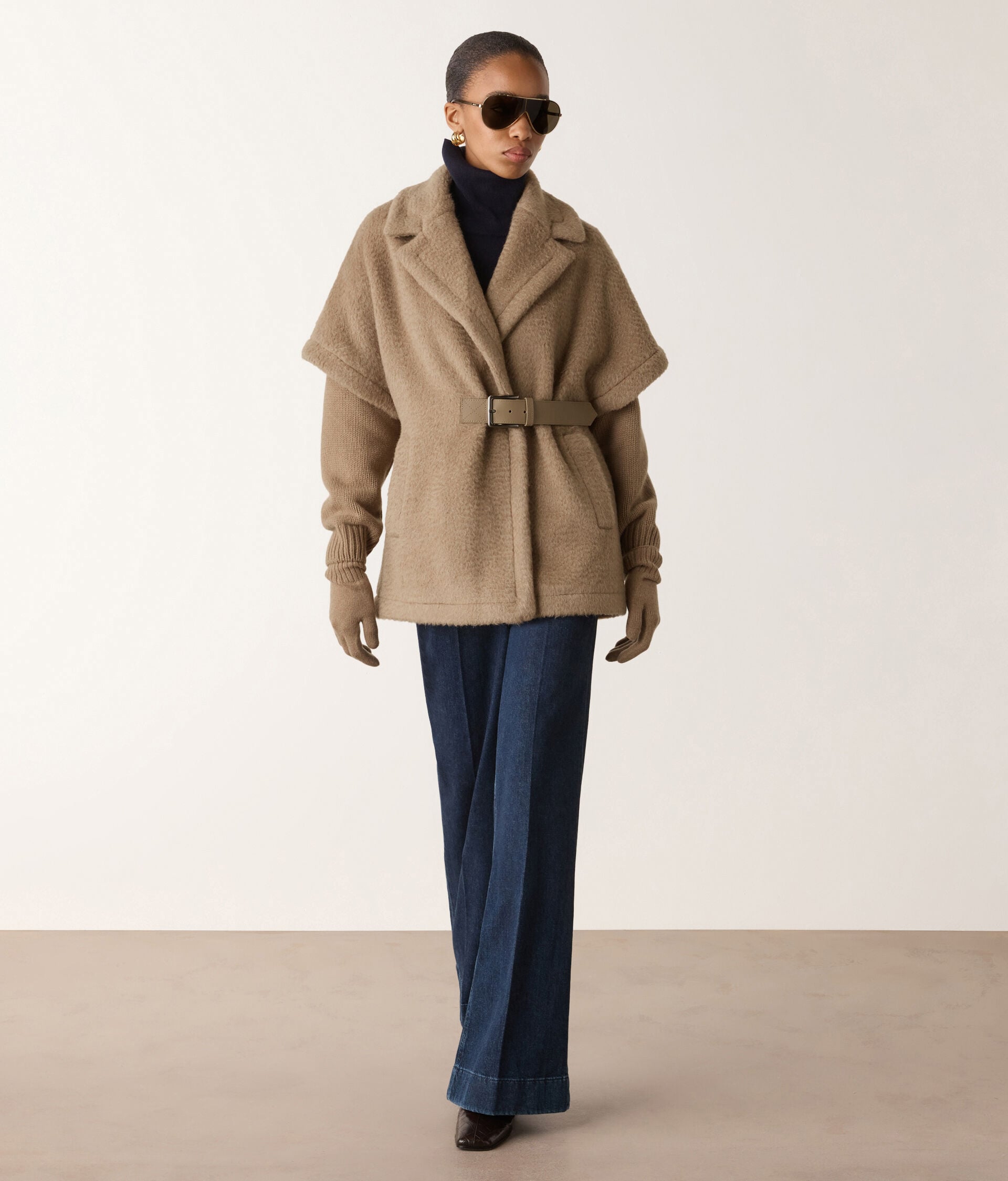 Cappotto in cashmere con cintura