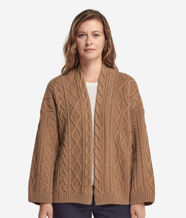 Накидка из ультрамягкого кашемира с косами