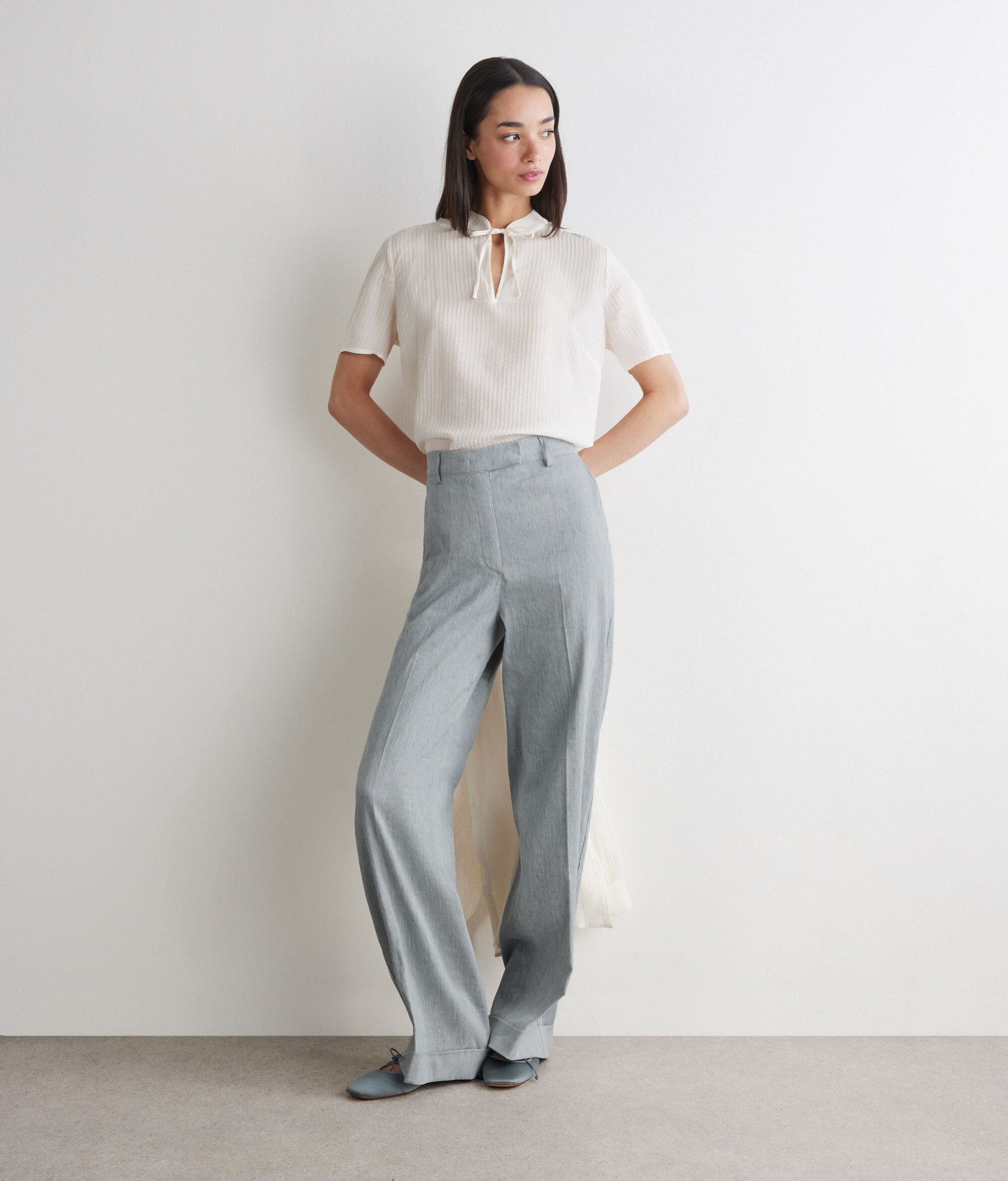 Κοντομάνικη μπλούζα από γκοφρέ μουσελίνα