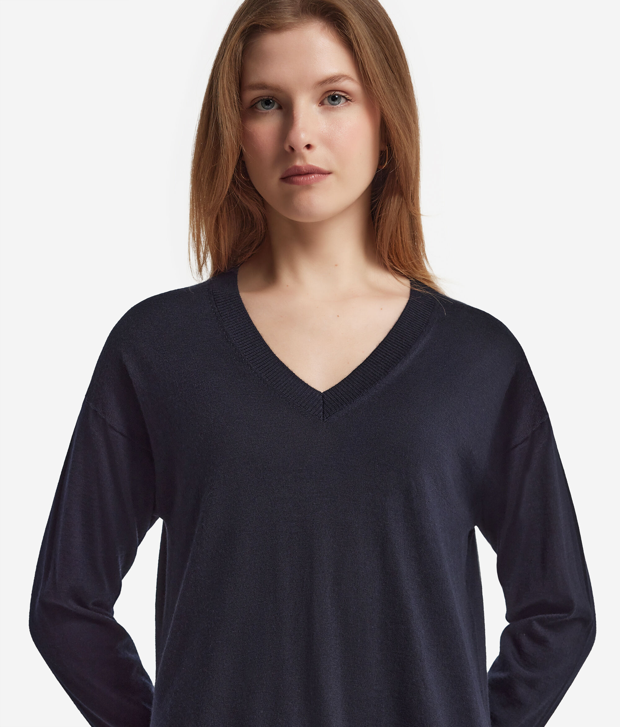 Camisola com Decote em V em Caxemira com Rachas