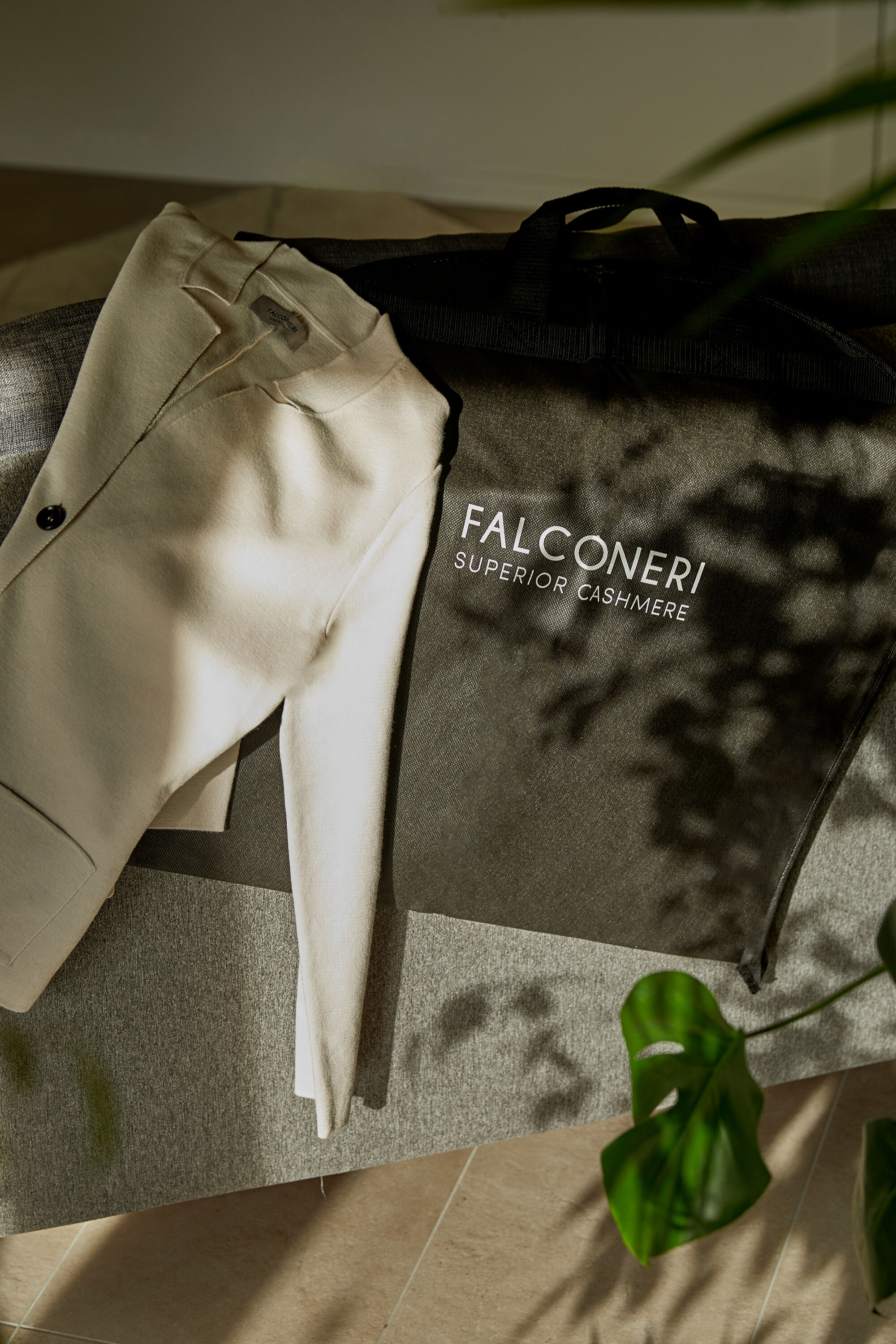 Чехол для хранения одежды